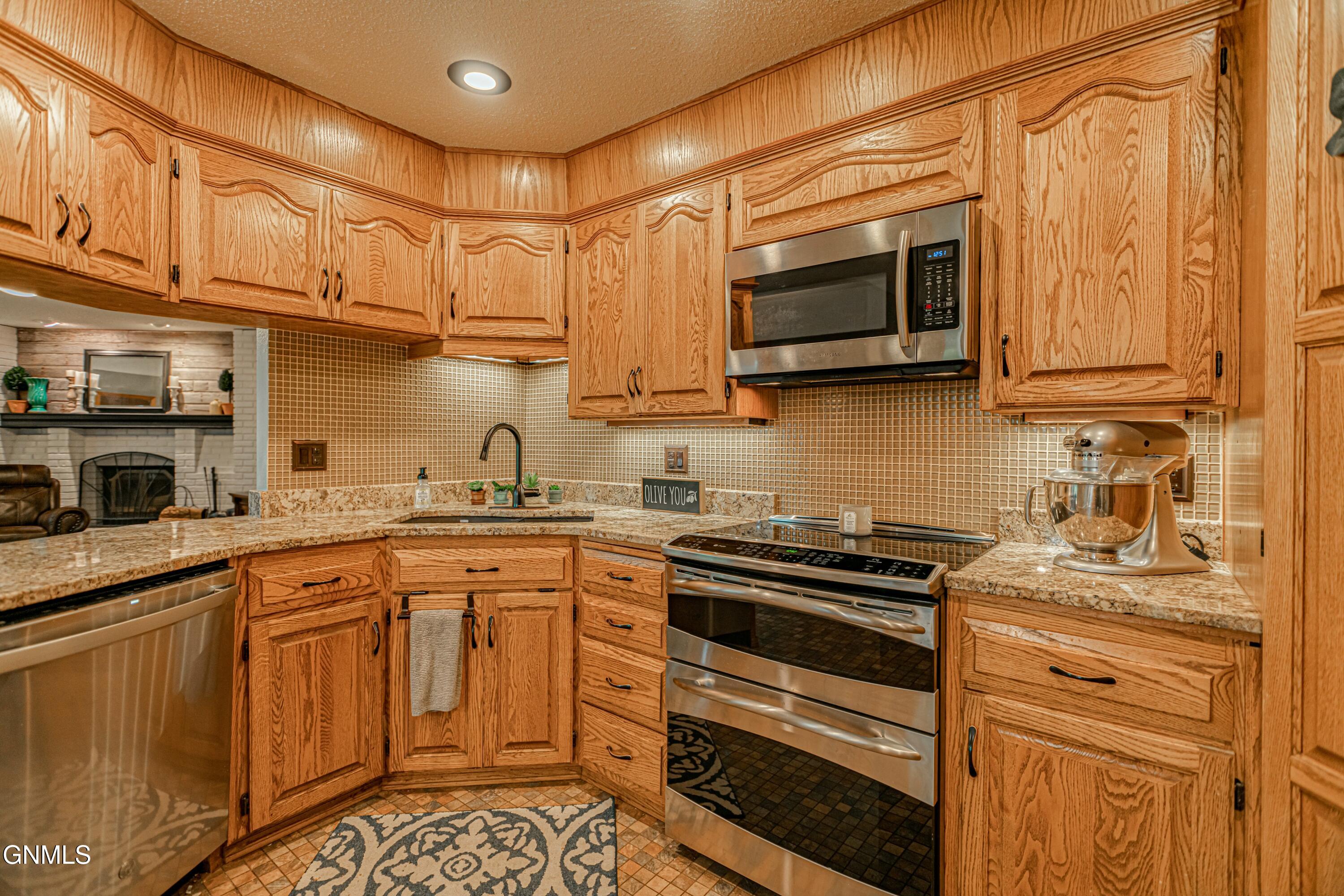 property viewer photo 8