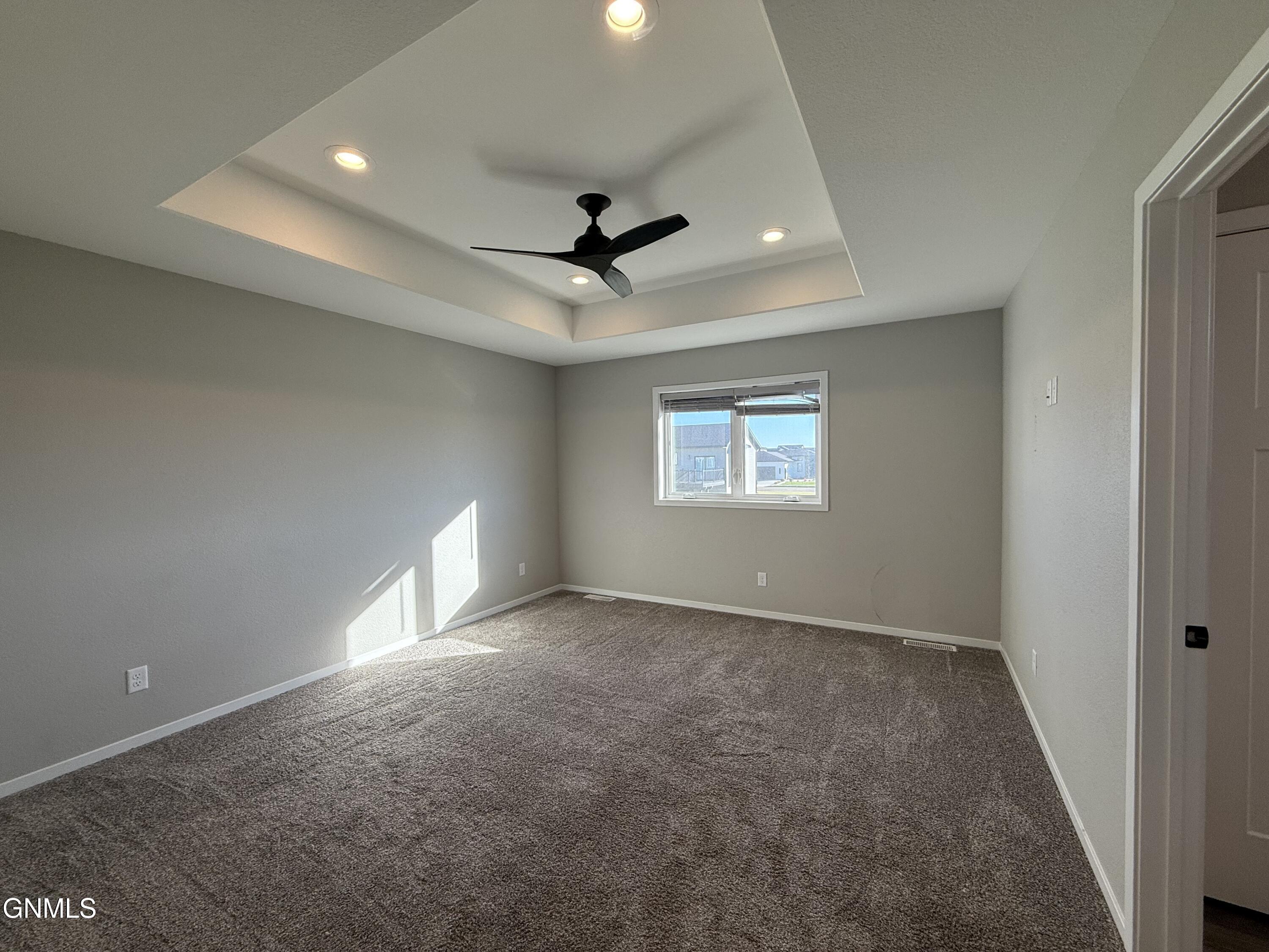 property viewer photo 12
