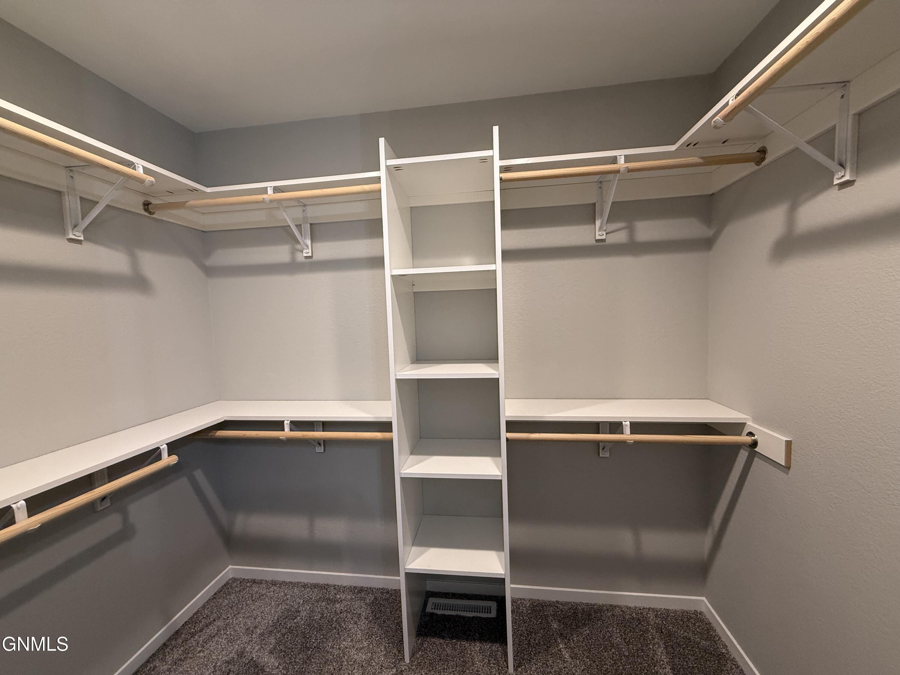 property viewer photo 15