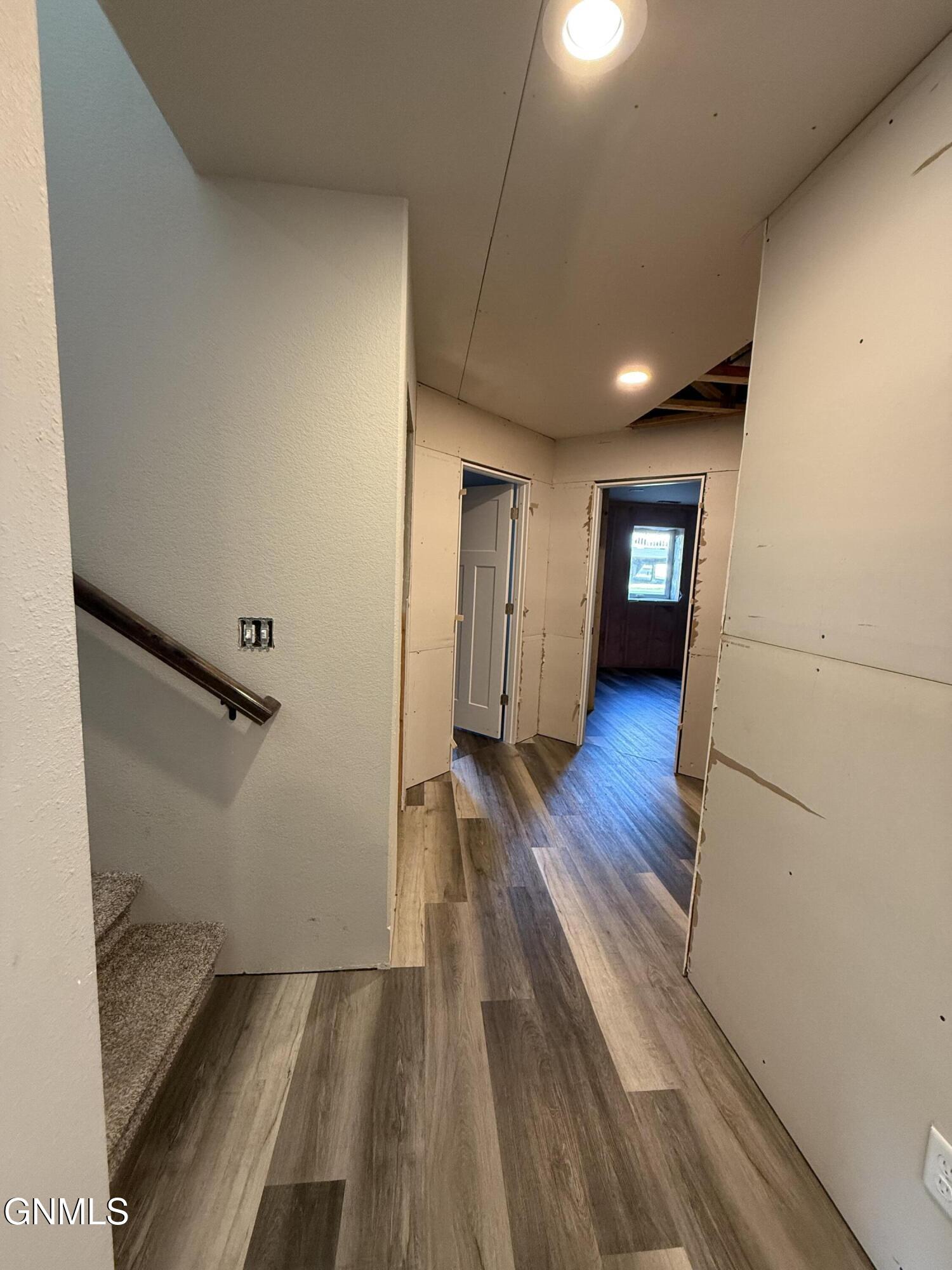 property viewer photo 19