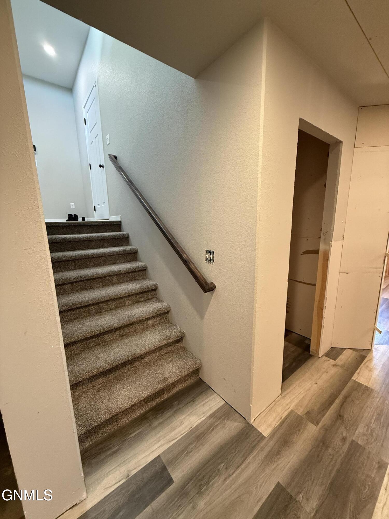 property viewer photo 28