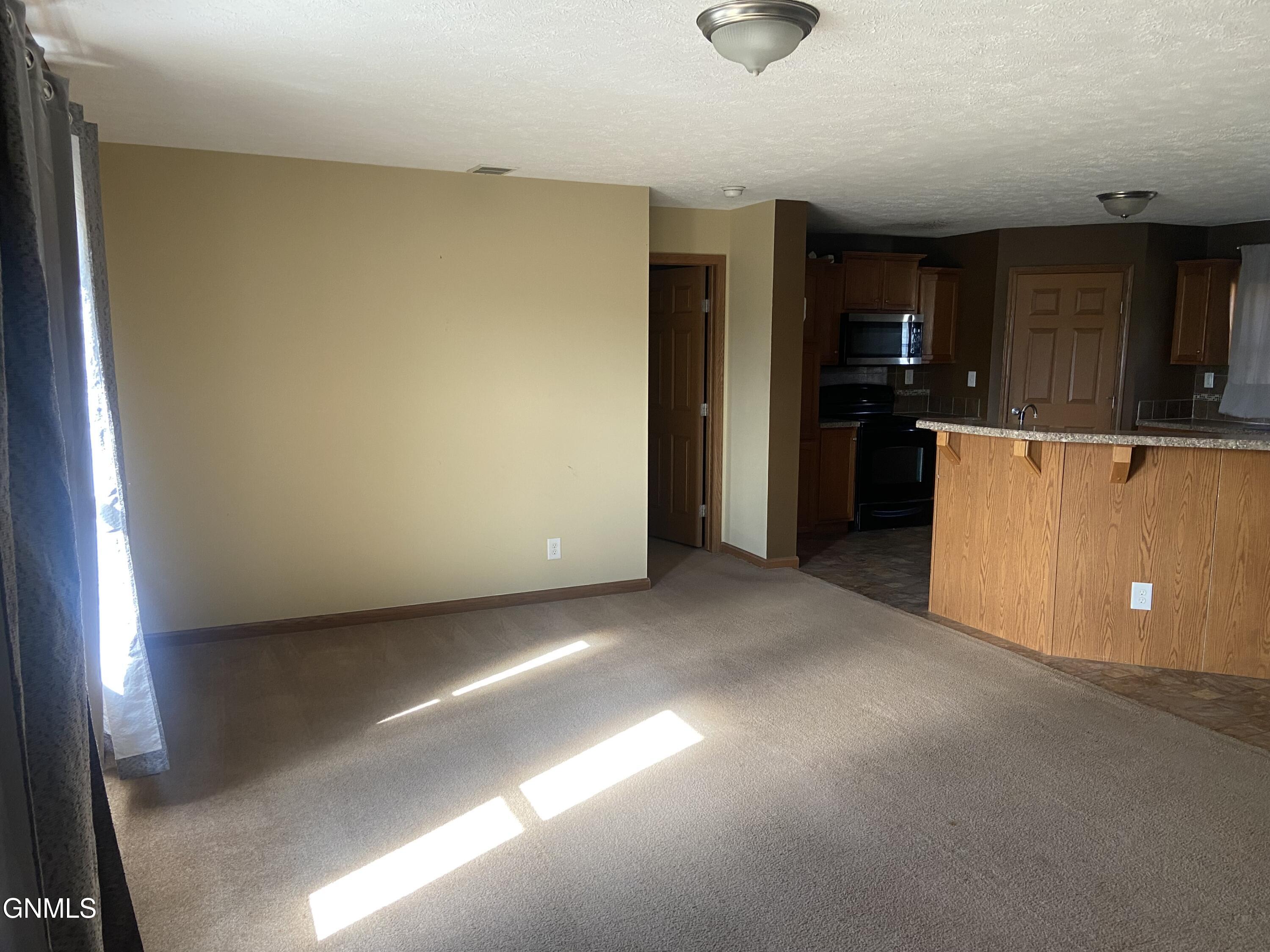 property viewer photo 2
