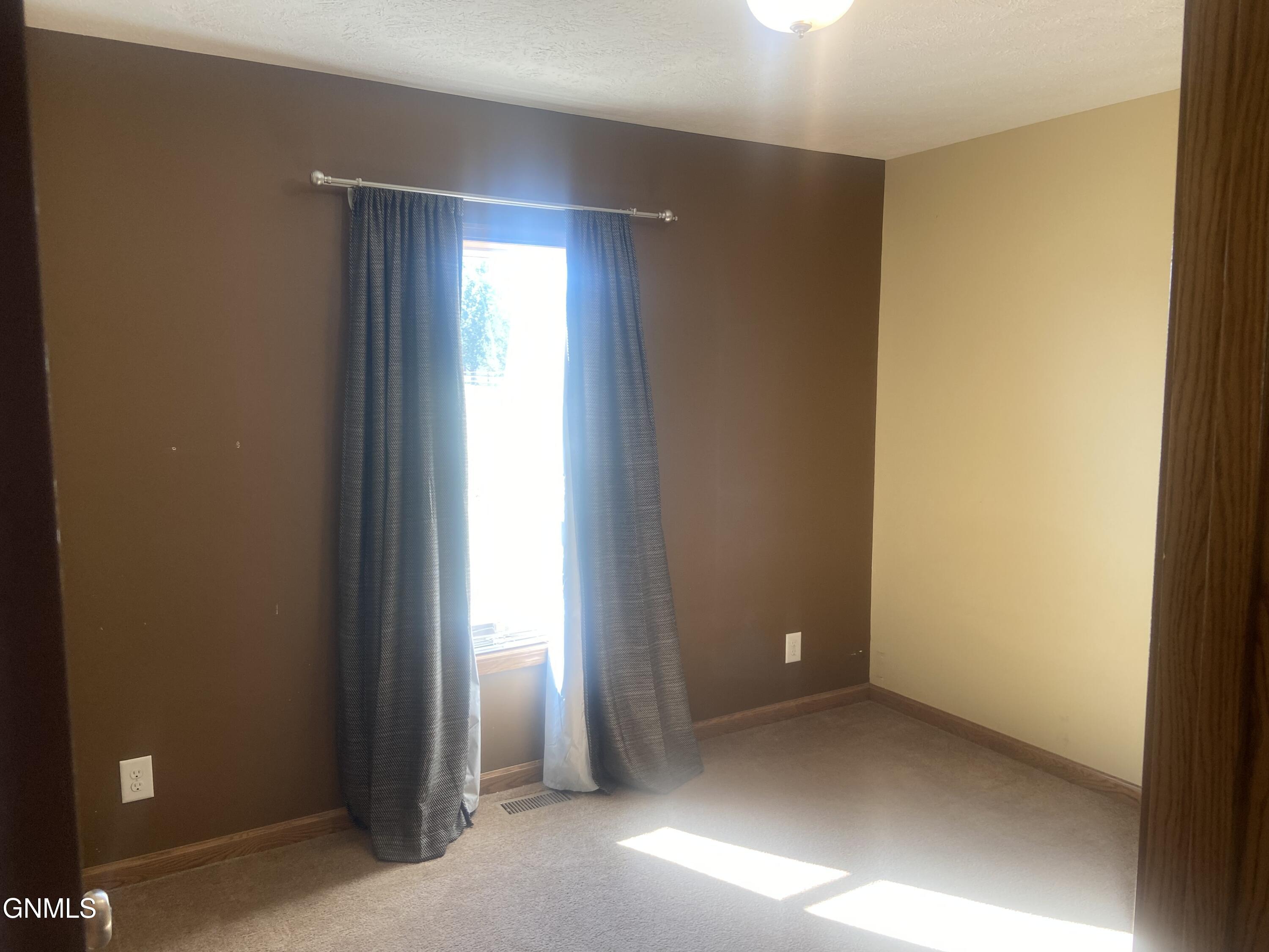 property viewer photo 21