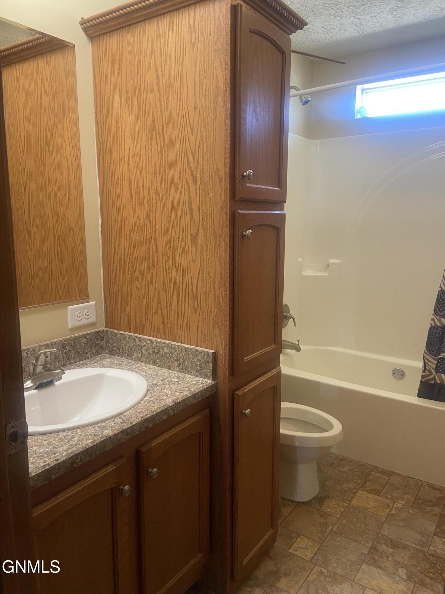 property viewer photo 27