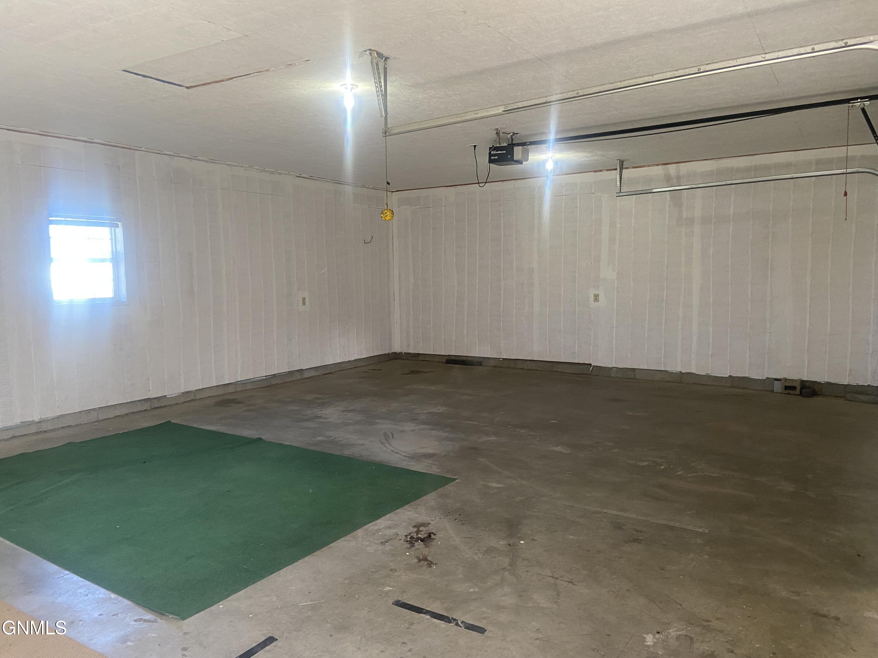 property viewer photo 31