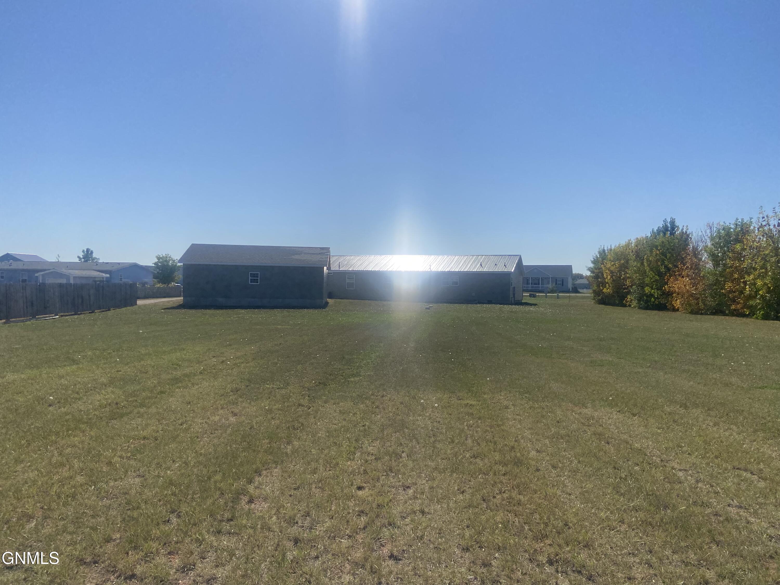 property viewer photo 35