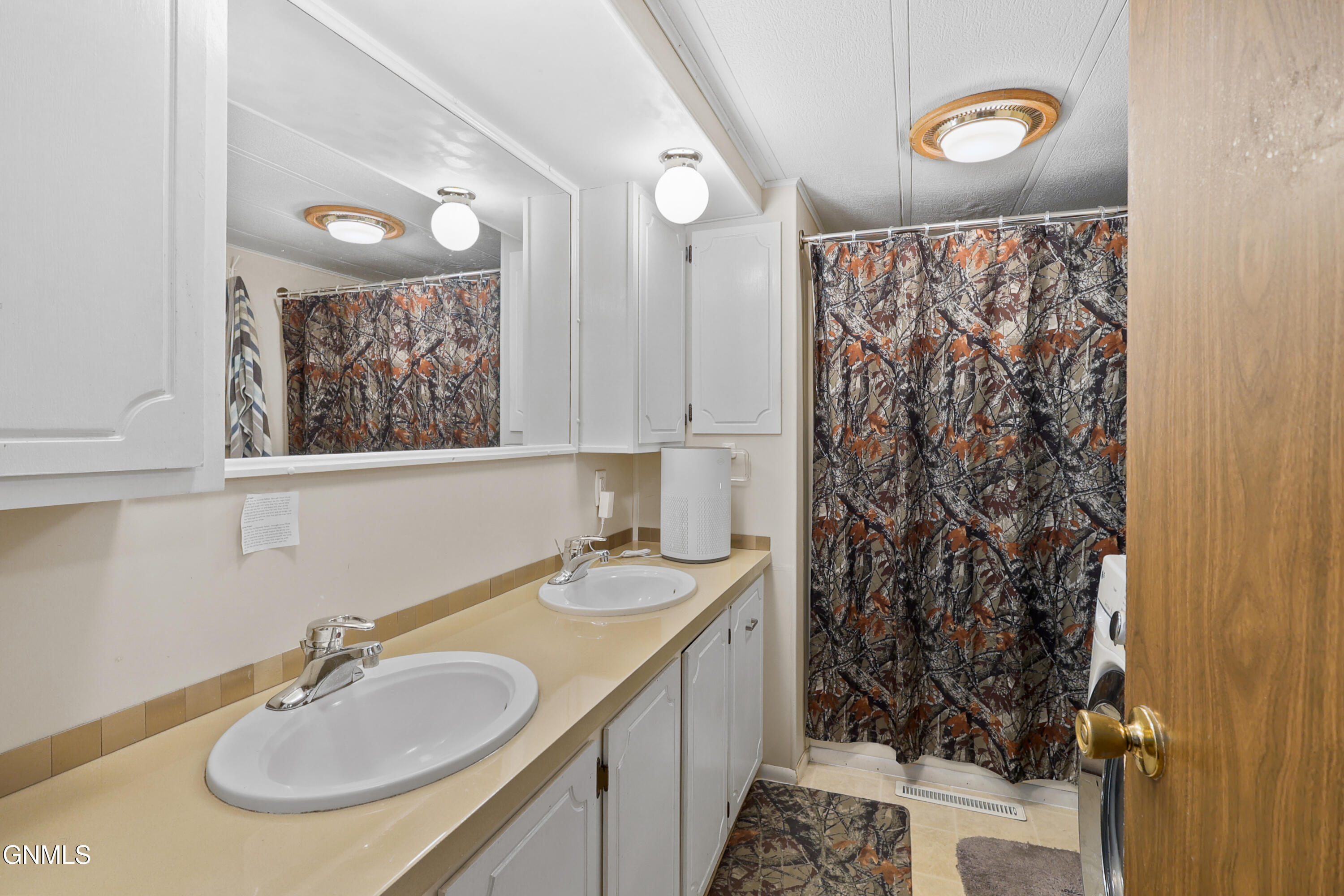 property viewer photo 20