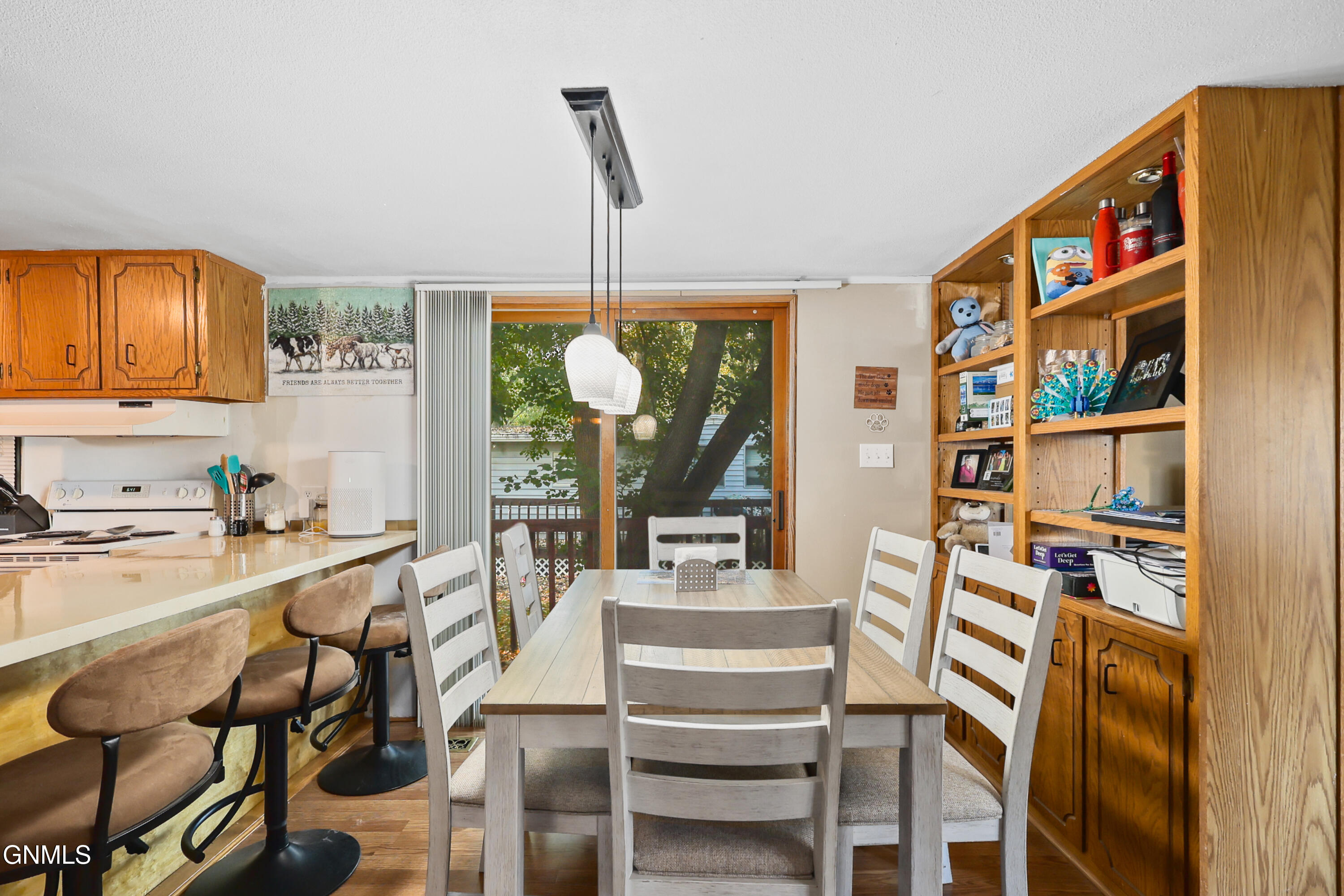 property viewer photo 7