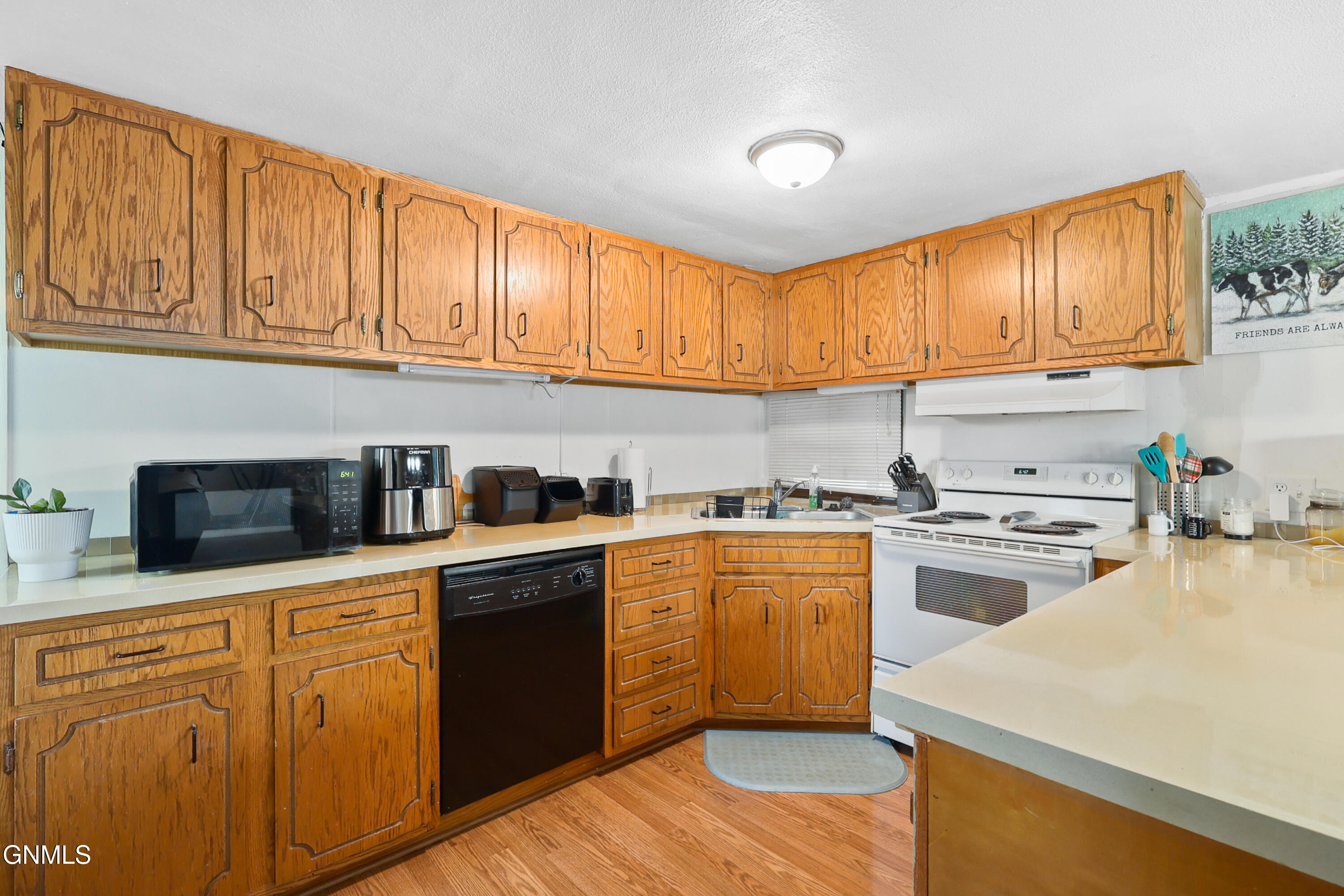 property viewer photo 9