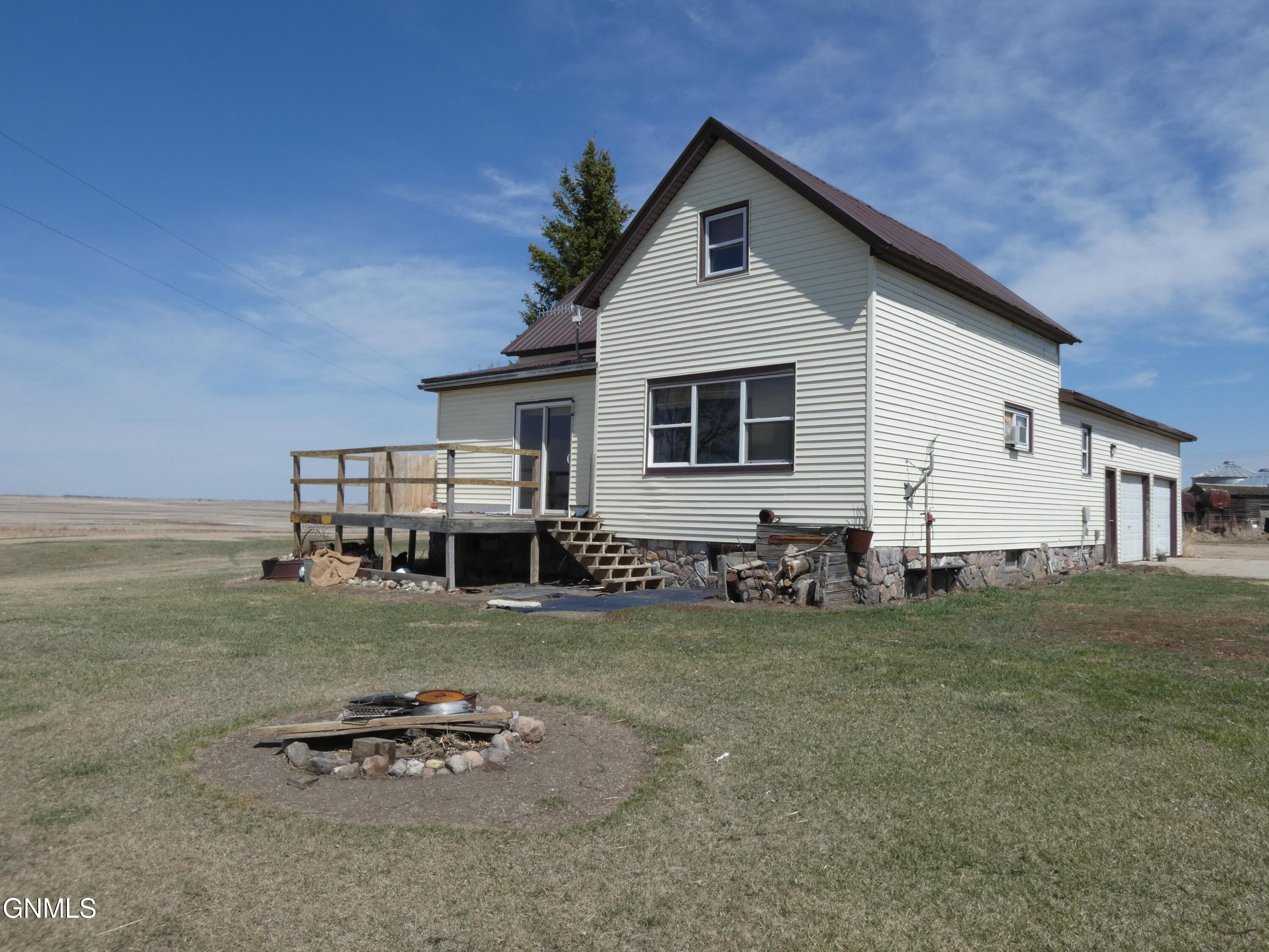 main property photo 0