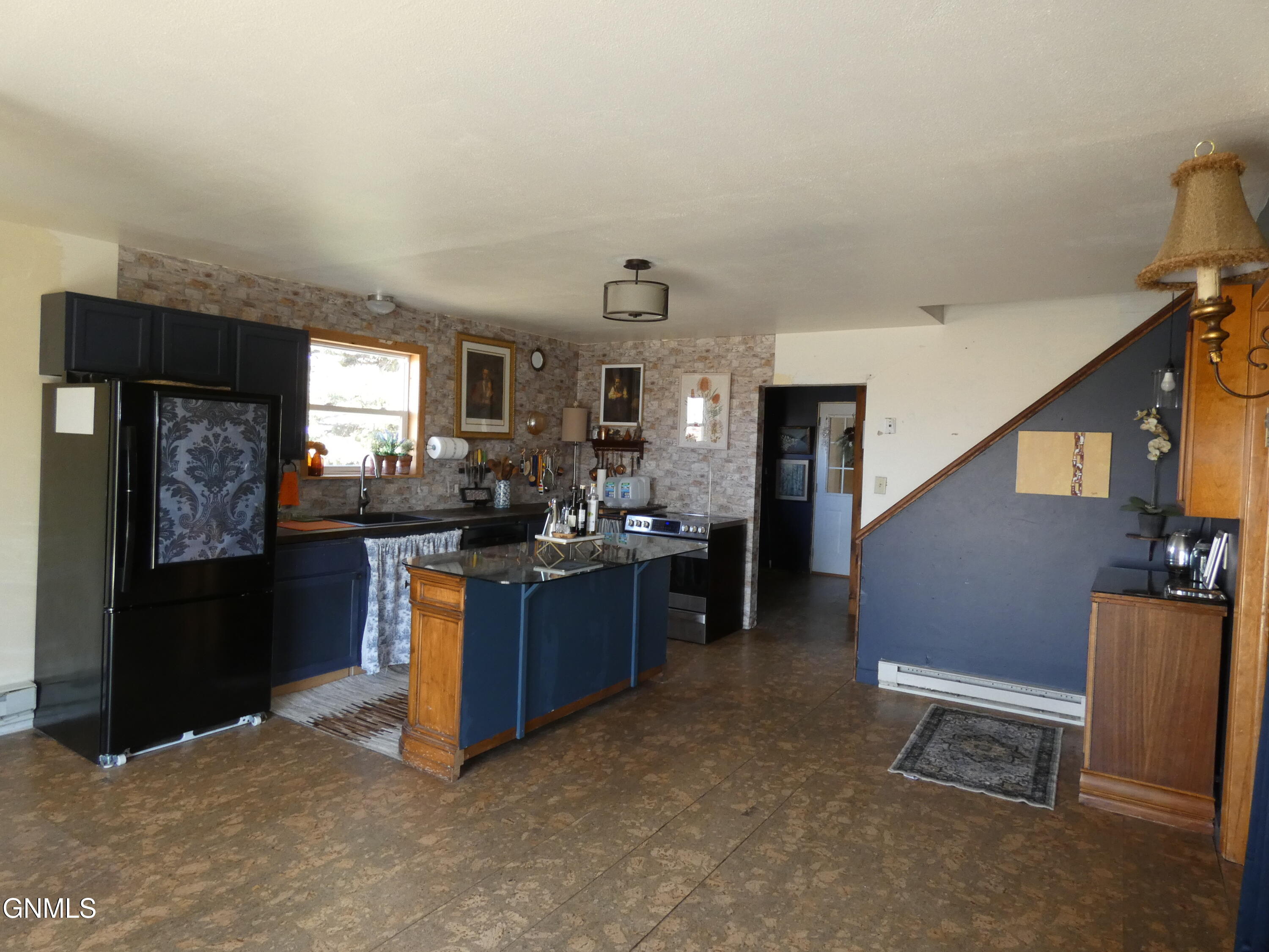 property viewer photo 1