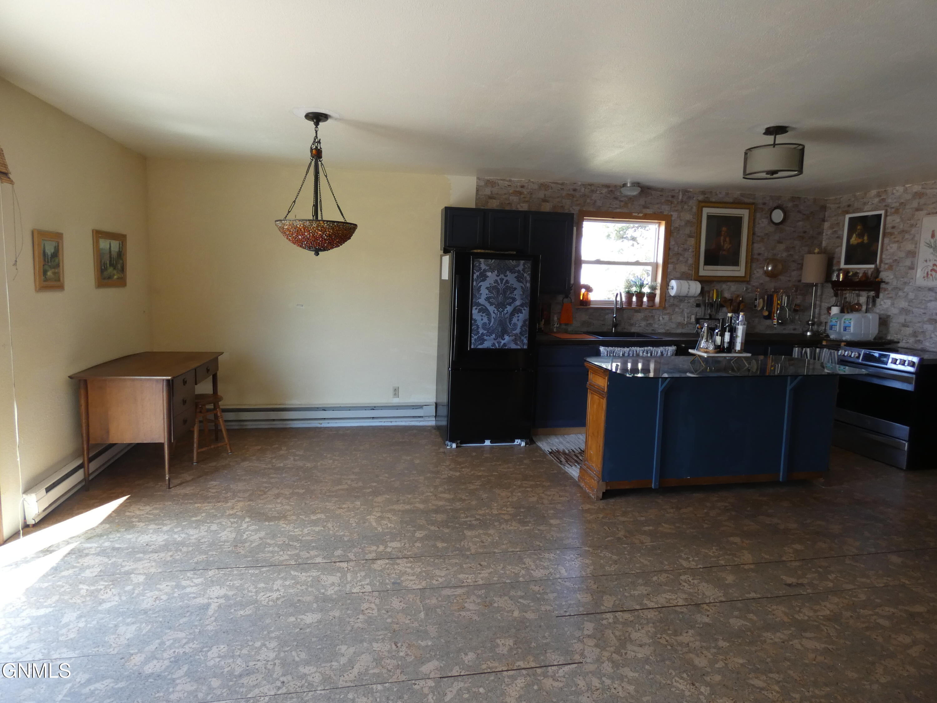 property viewer photo 10