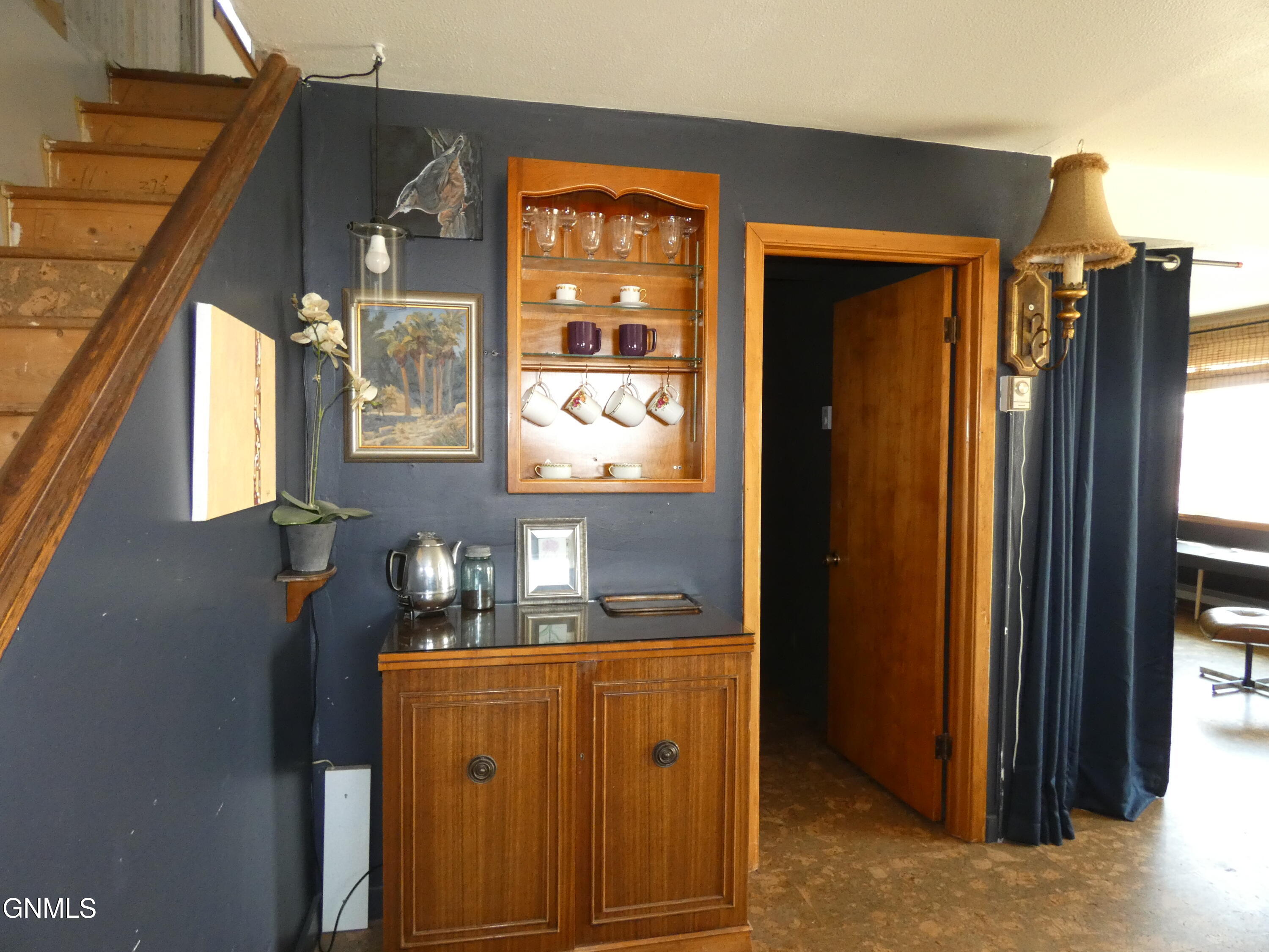 property viewer photo 12