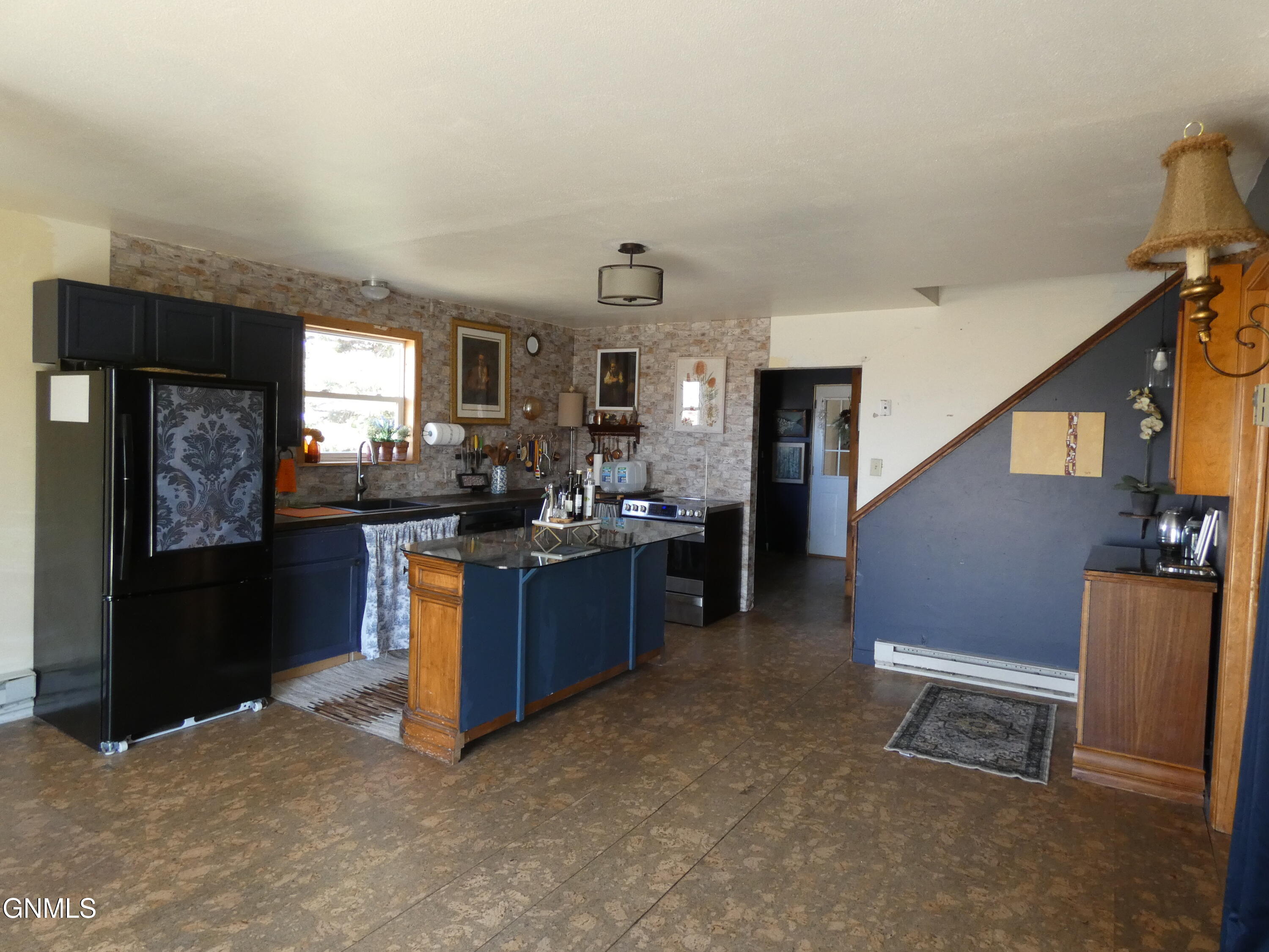 property viewer photo 13