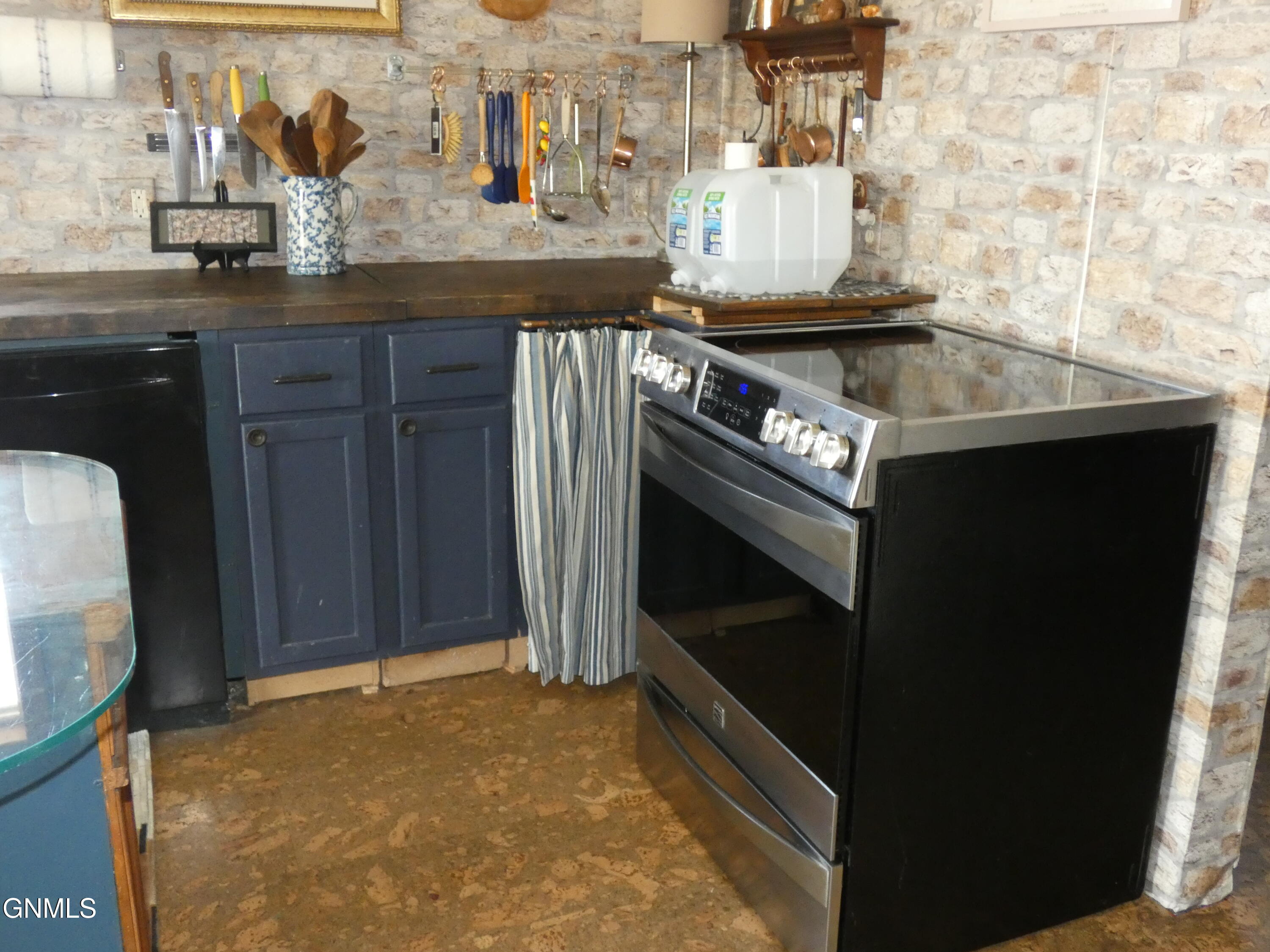 property viewer photo 18