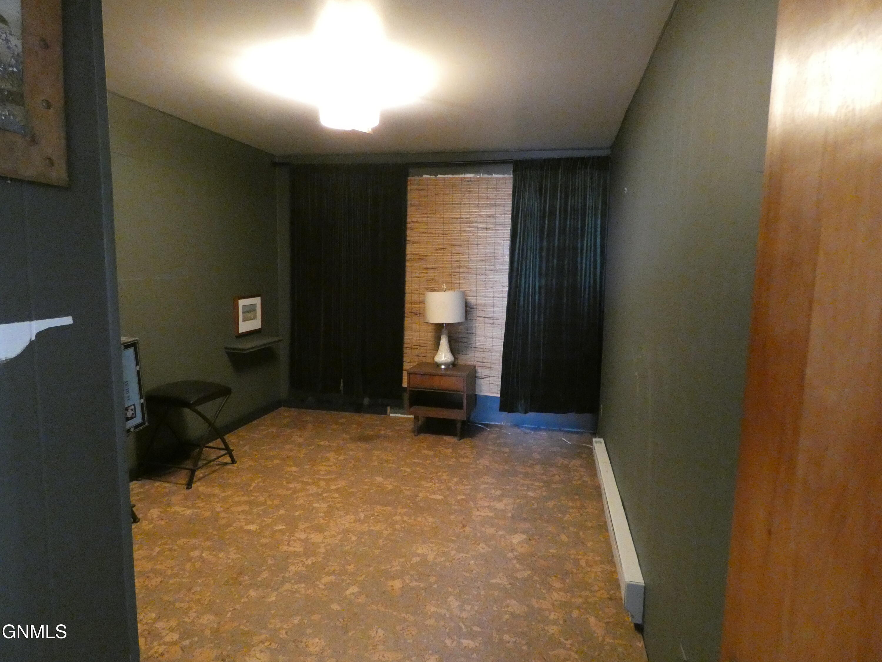 property viewer photo 20