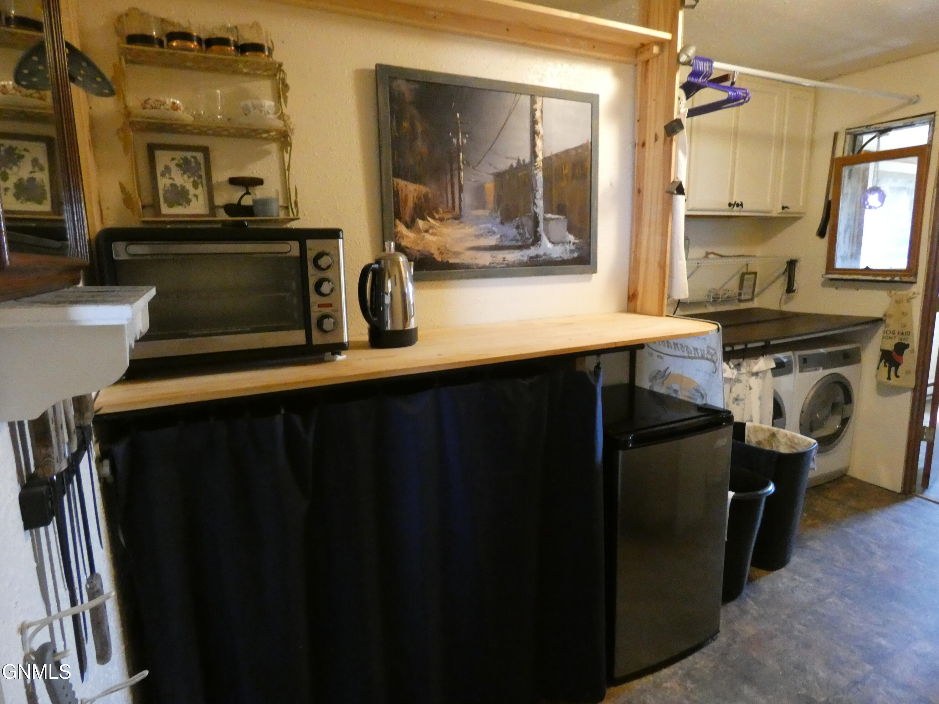 property viewer photo 24