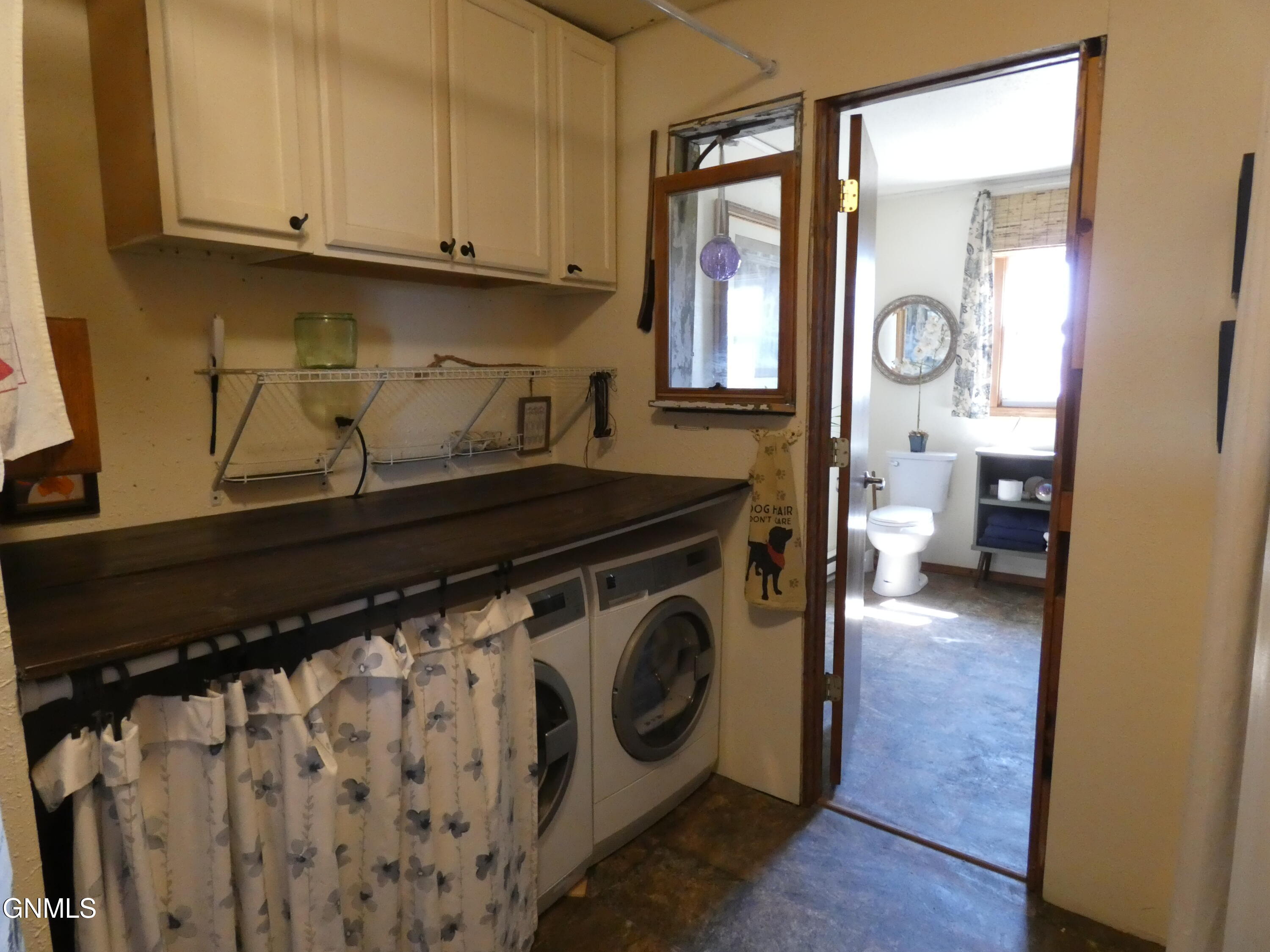 property viewer photo 25