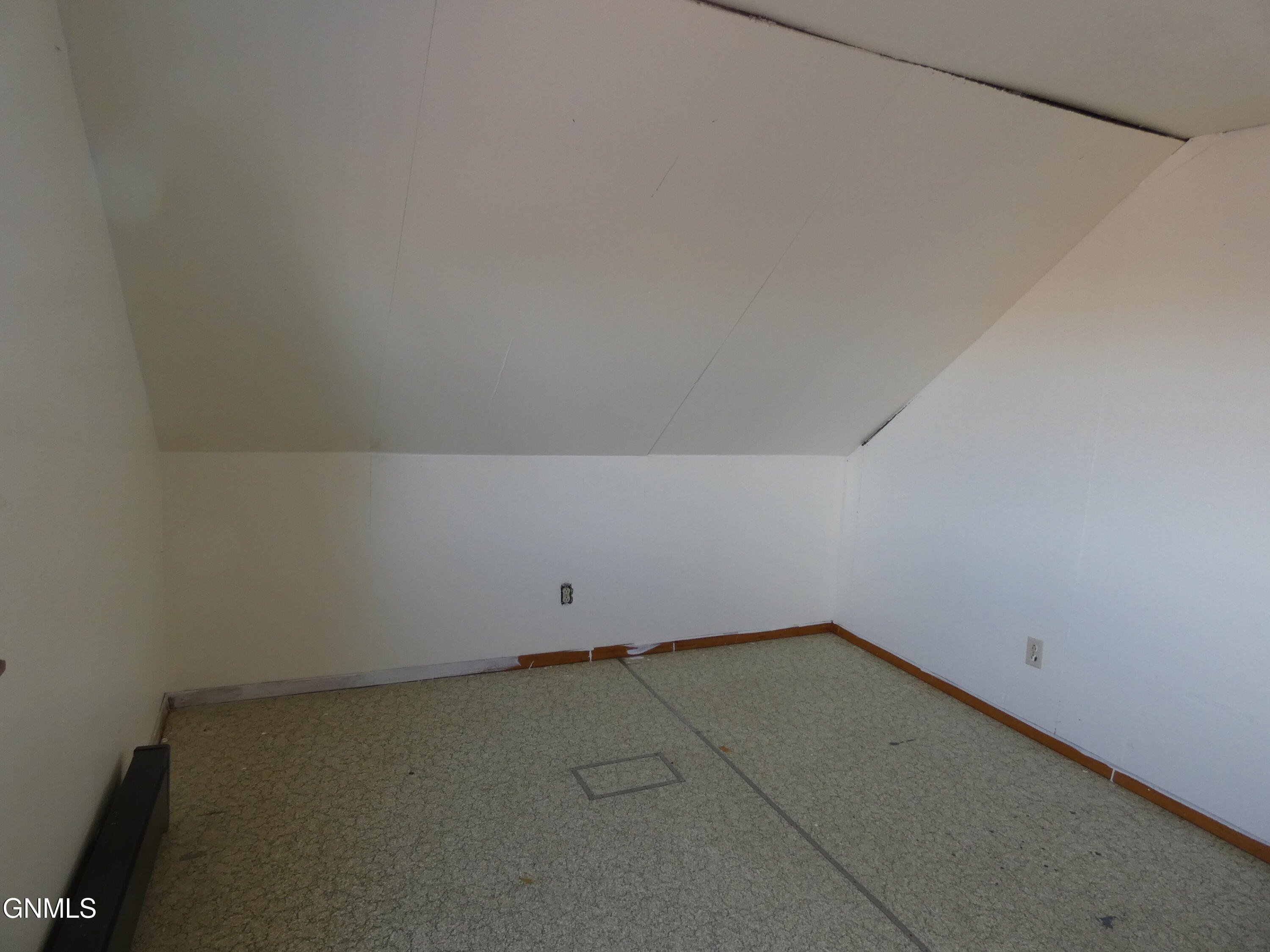 property viewer photo 39