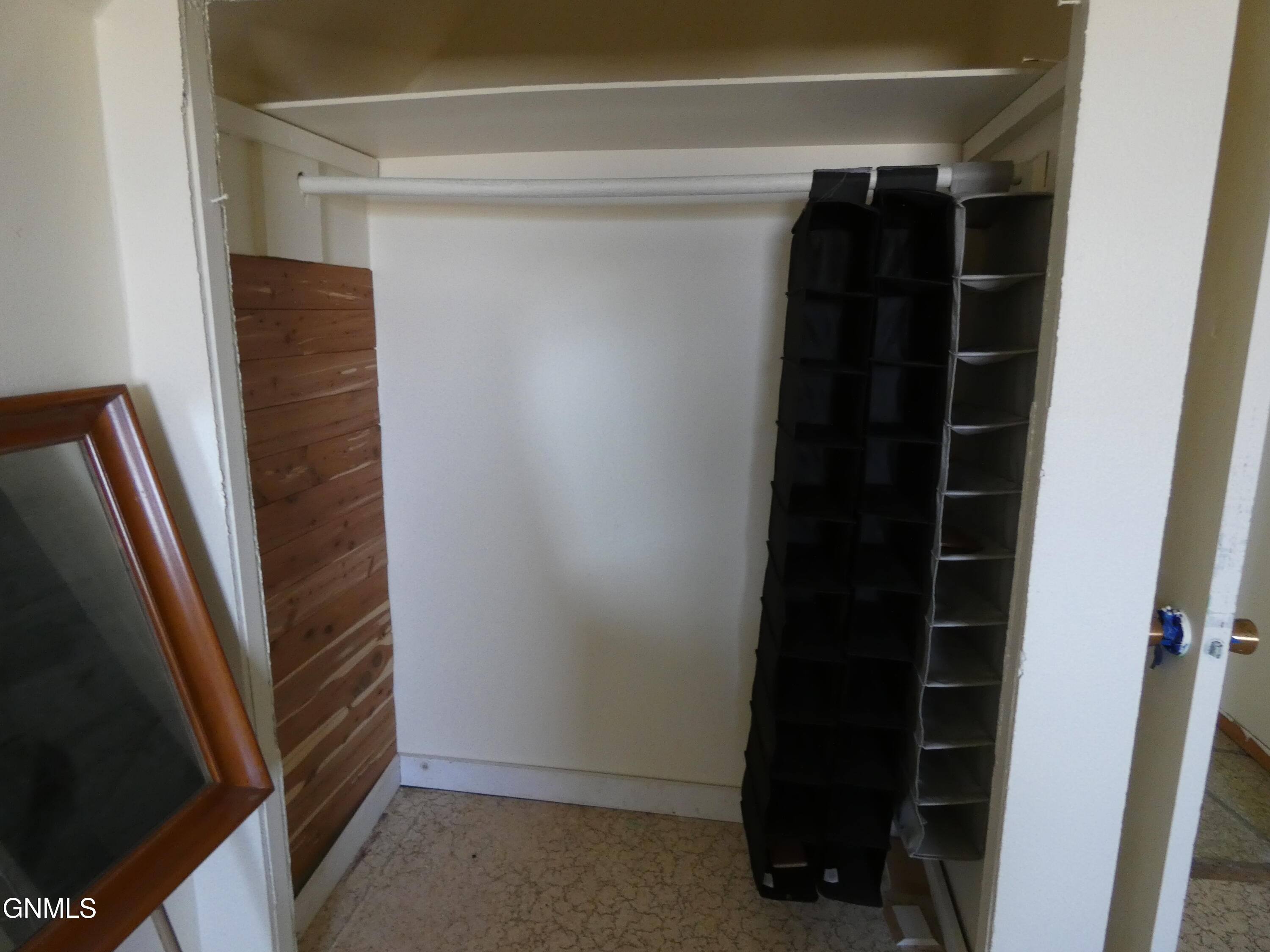 property viewer photo 41