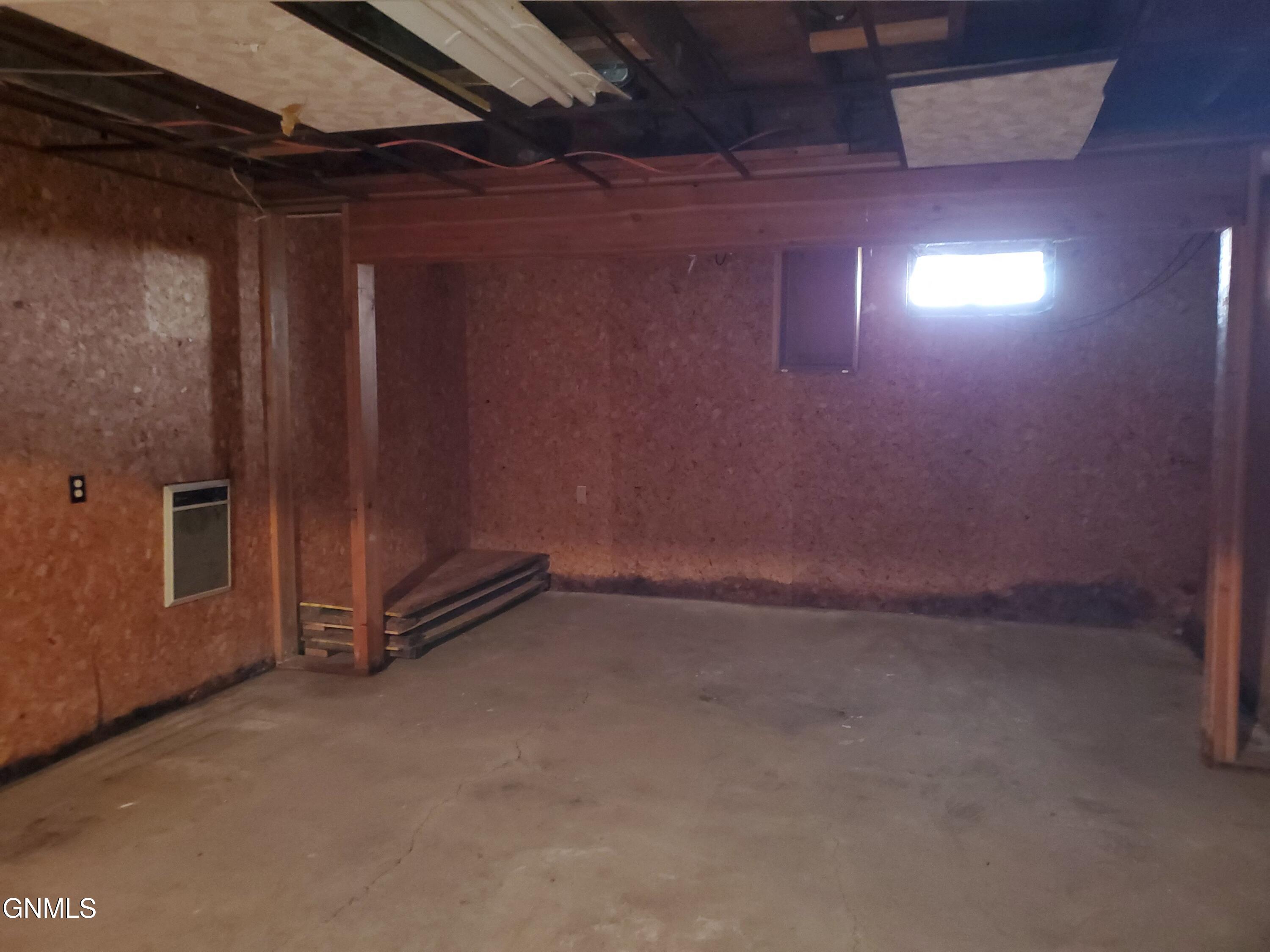 property viewer photo 44