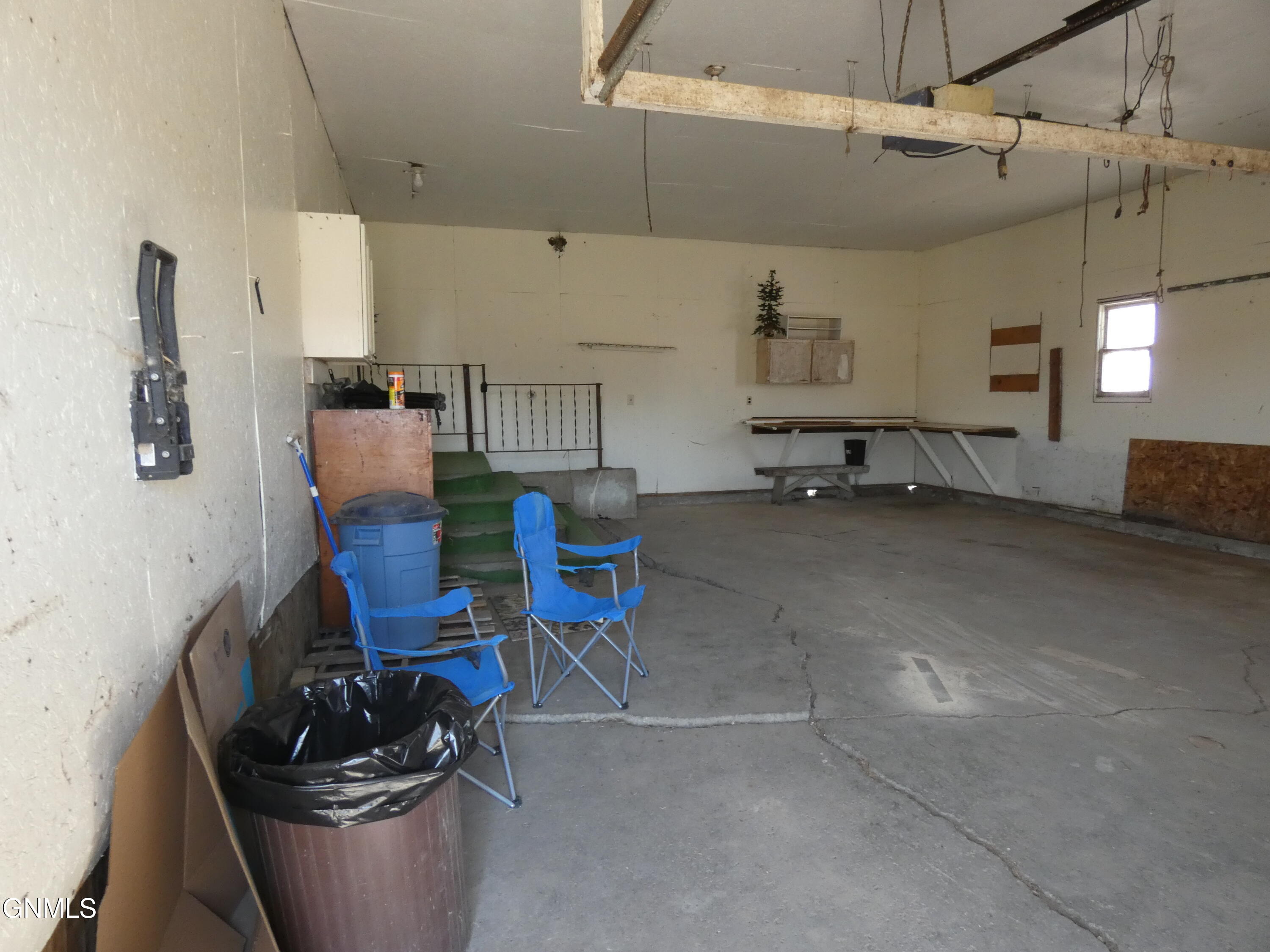 property viewer photo 93