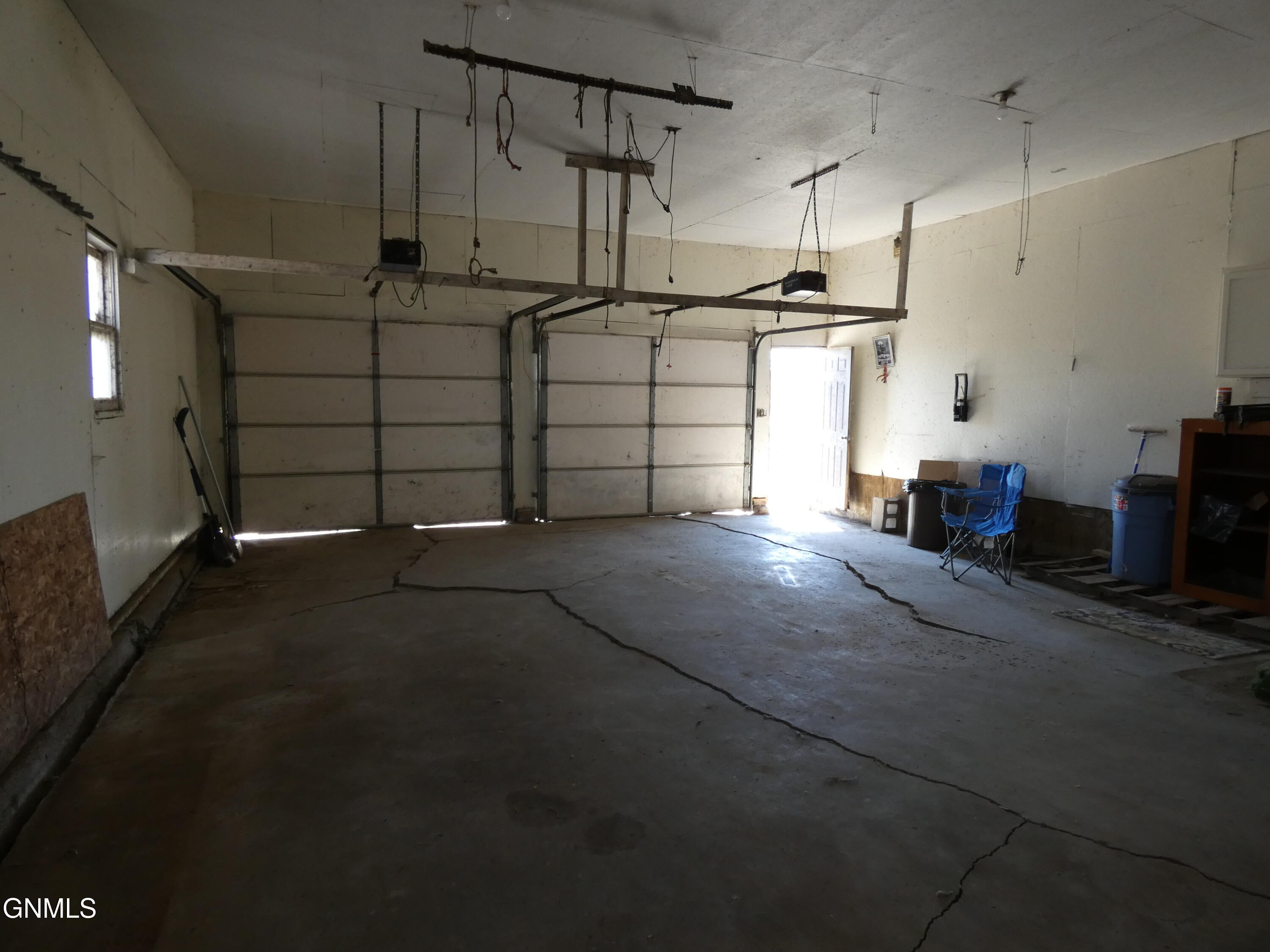 property viewer photo 95