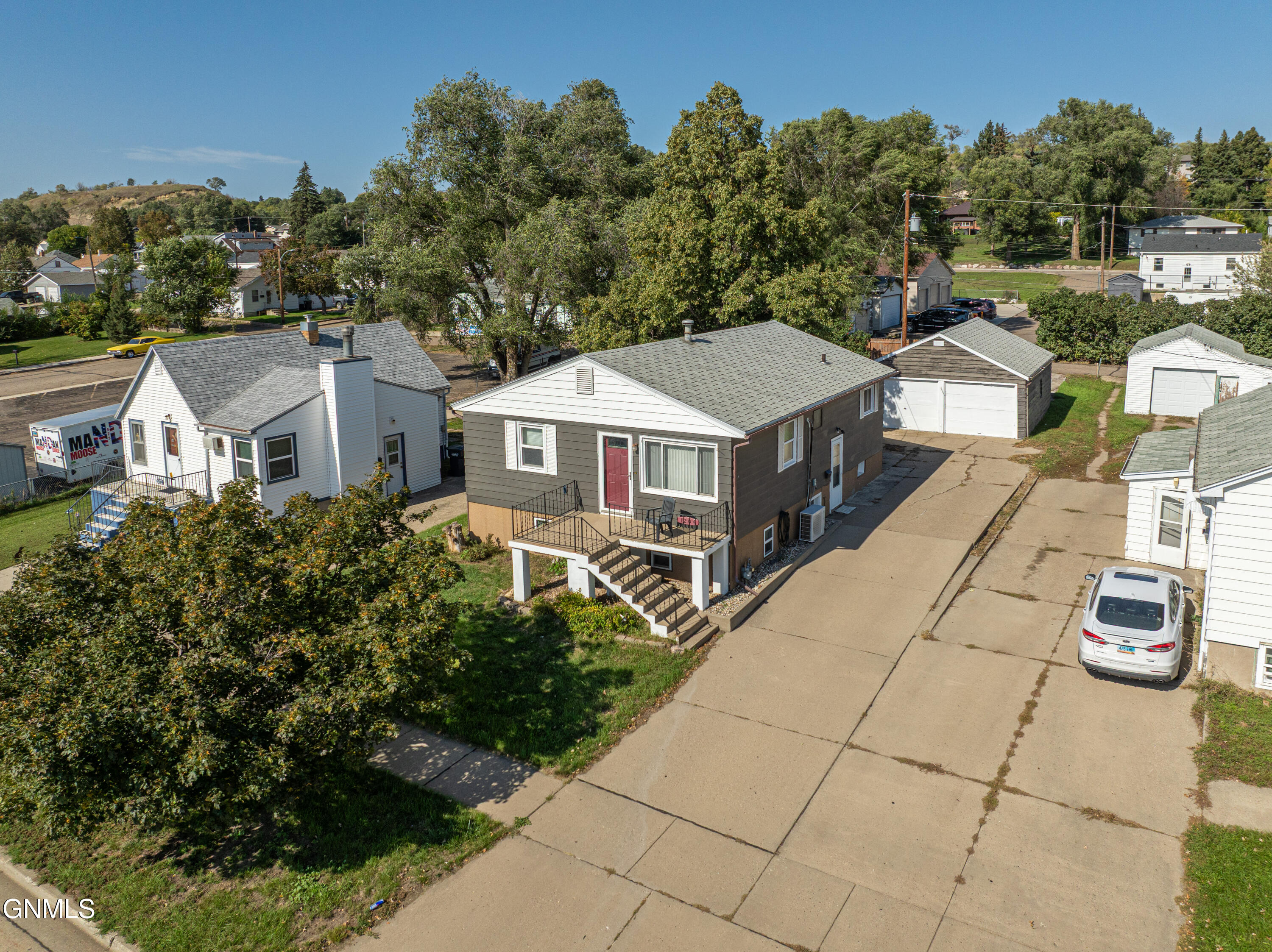 property viewer photo 20