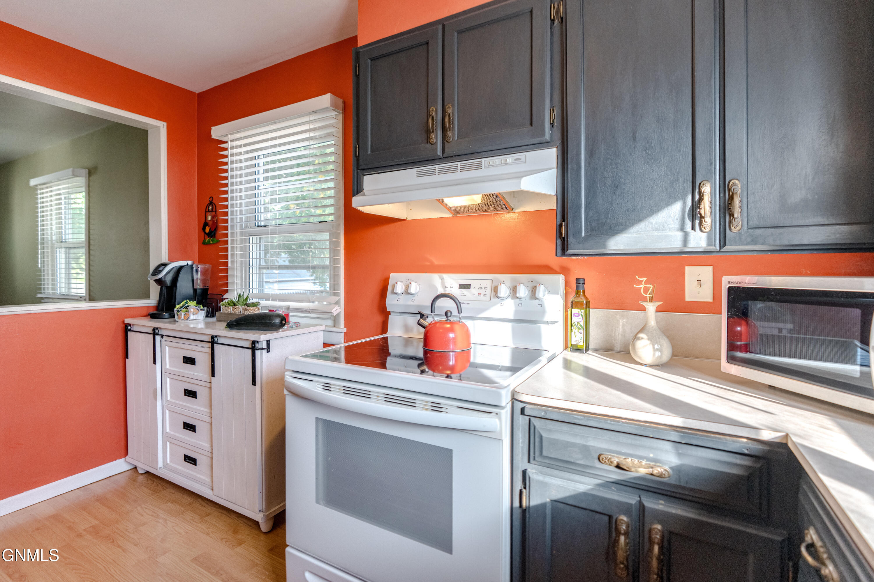 property viewer photo 27