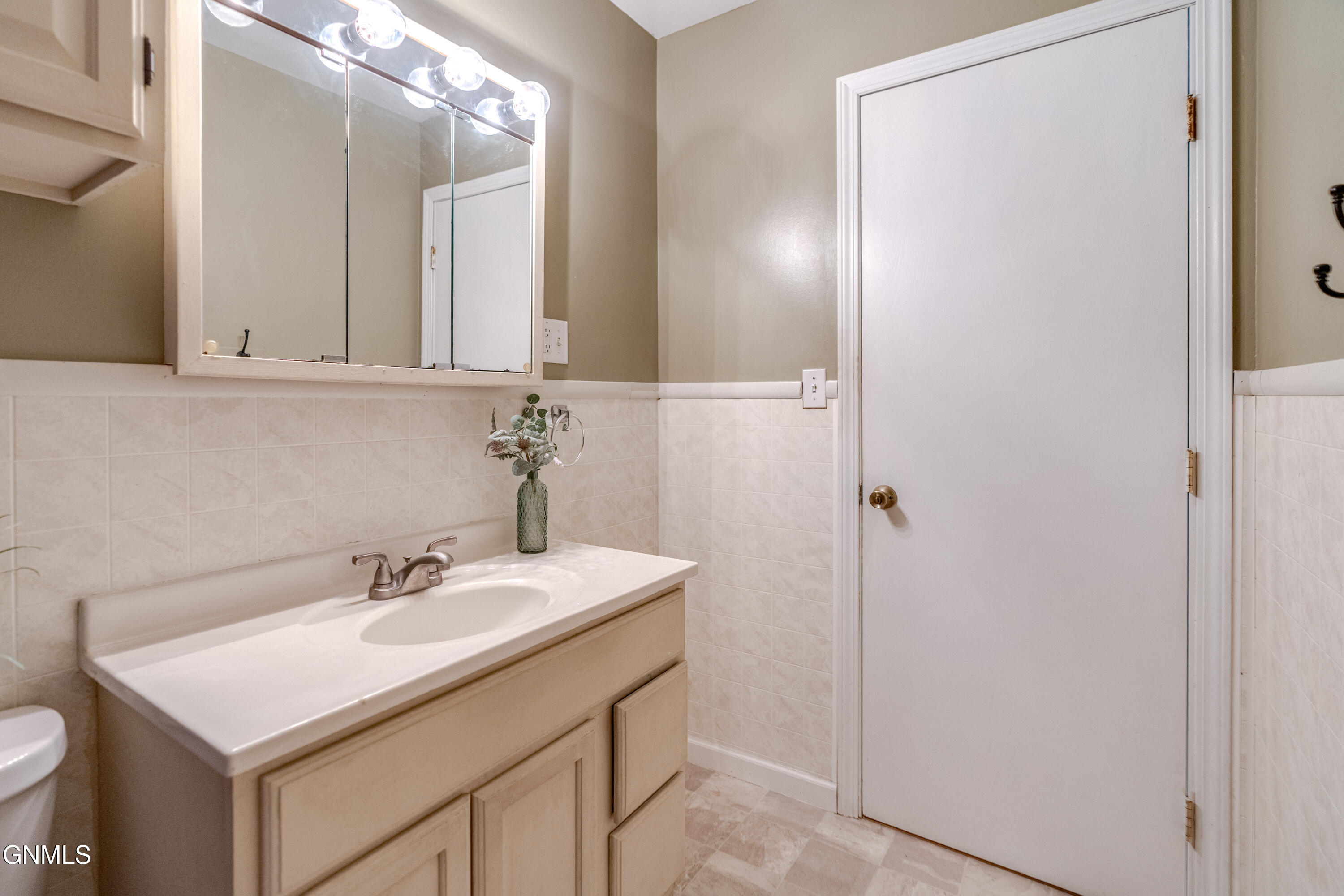 property viewer photo 30
