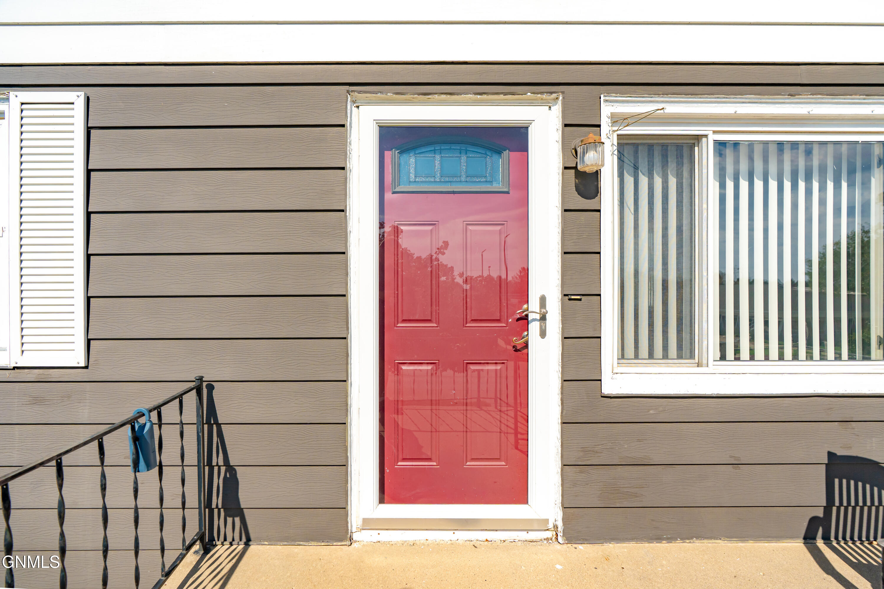 property viewer photo 43