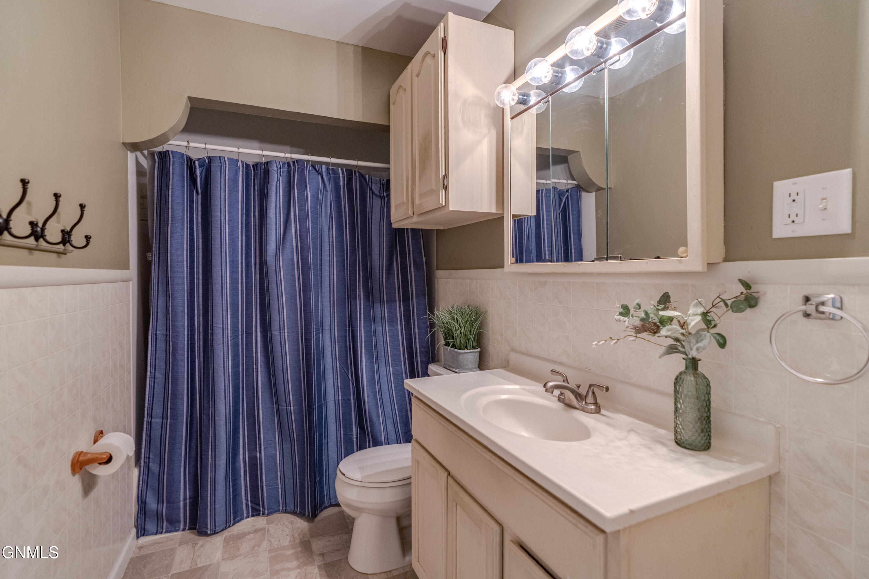 property viewer photo 6