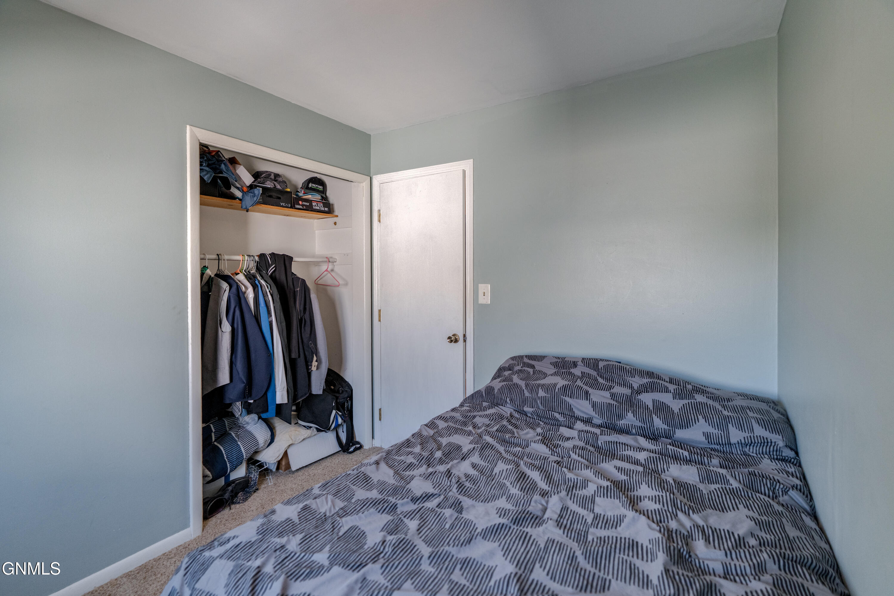 property viewer photo 7