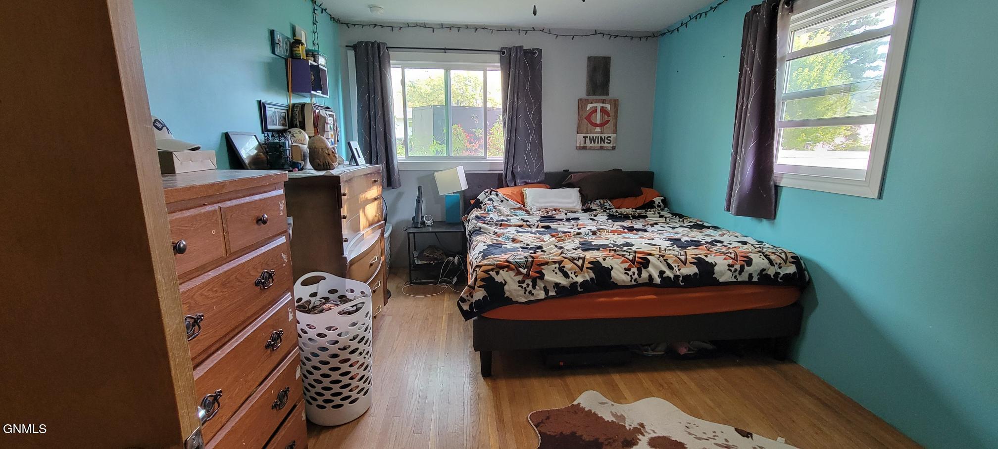 property viewer photo 4