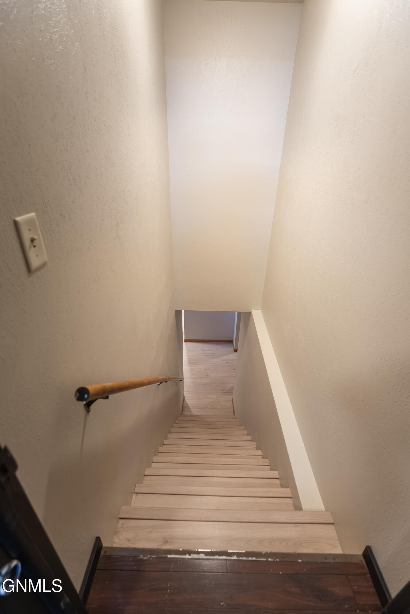 property viewer photo 25