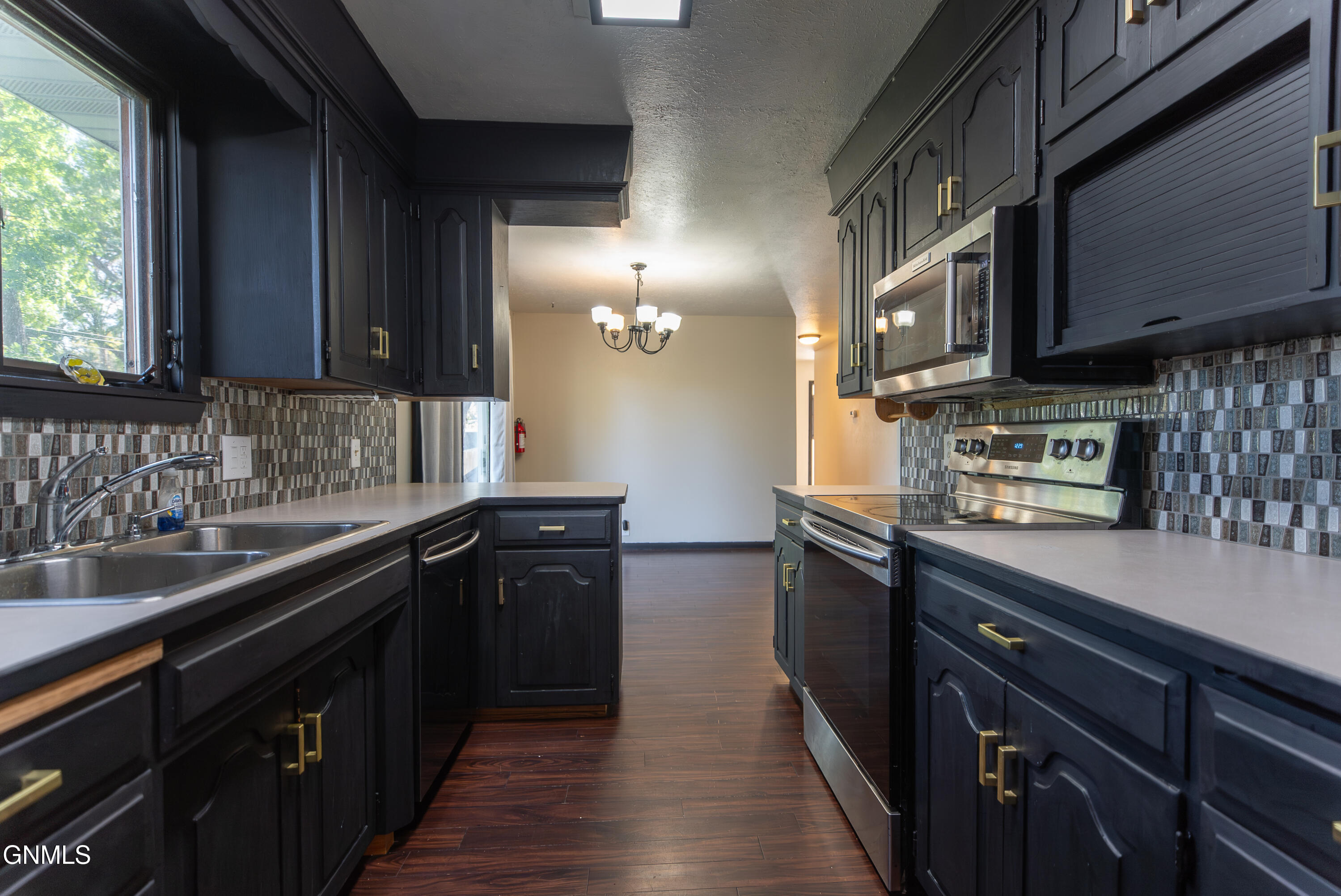 property viewer photo 4