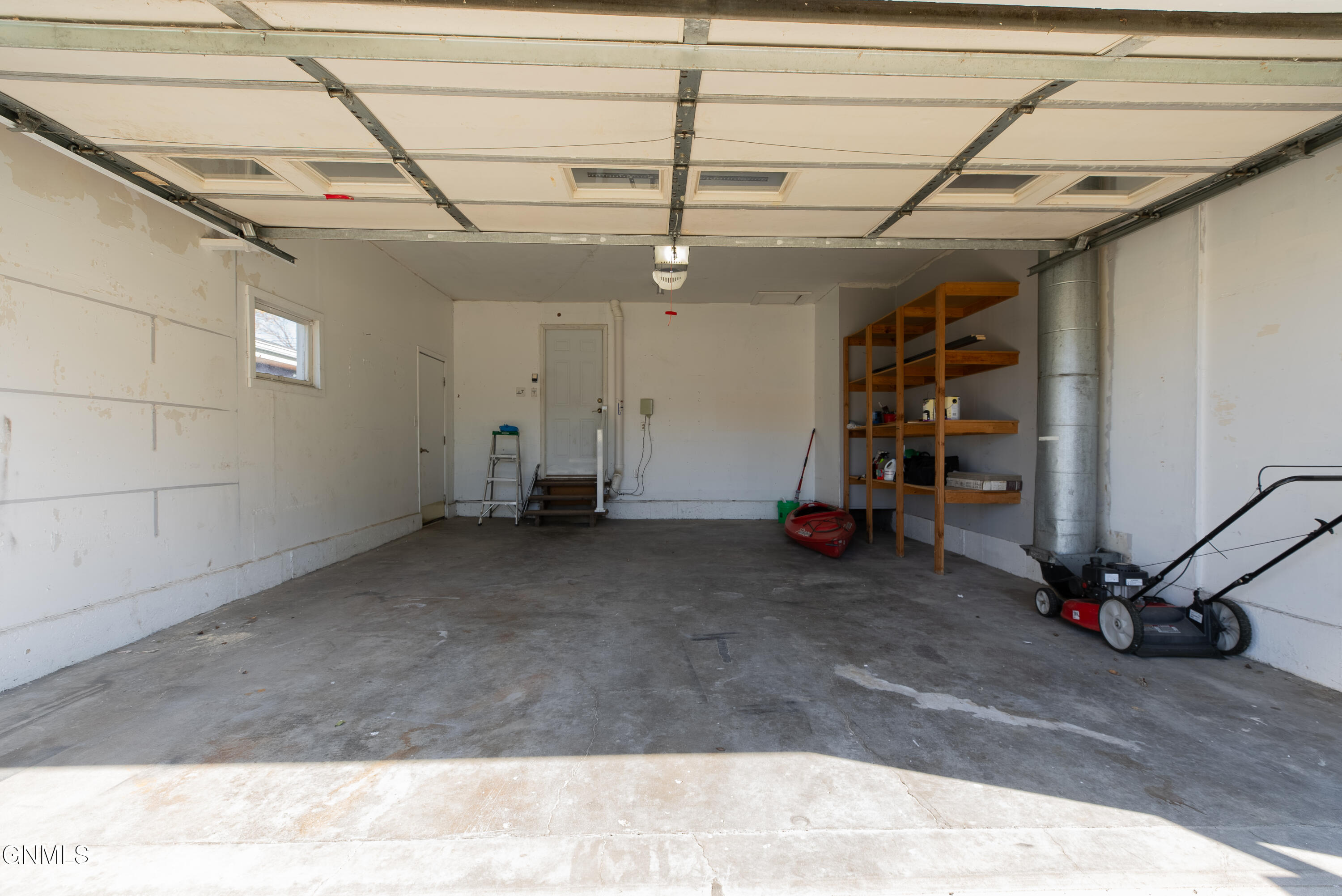 property viewer photo 46