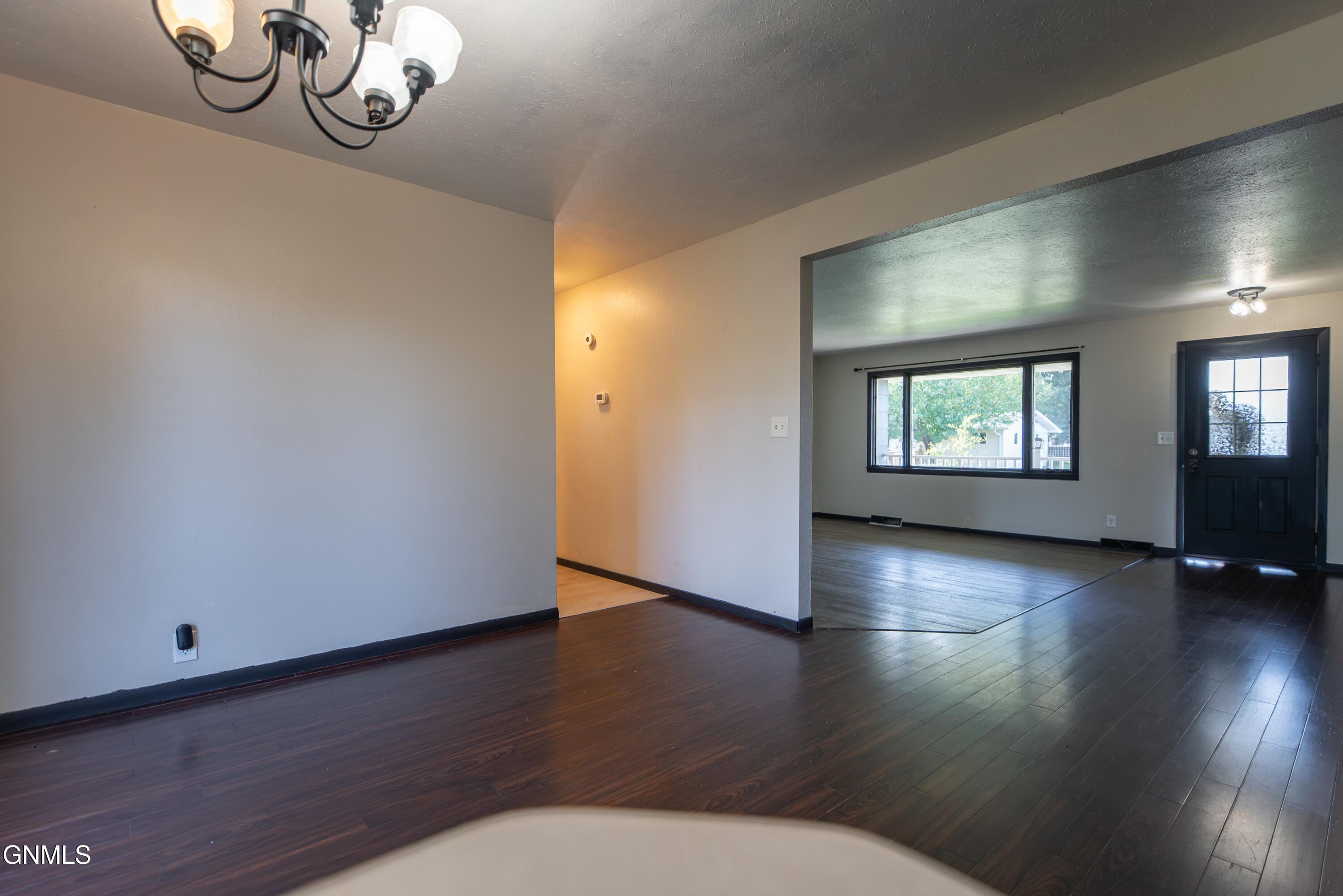 property viewer photo 8