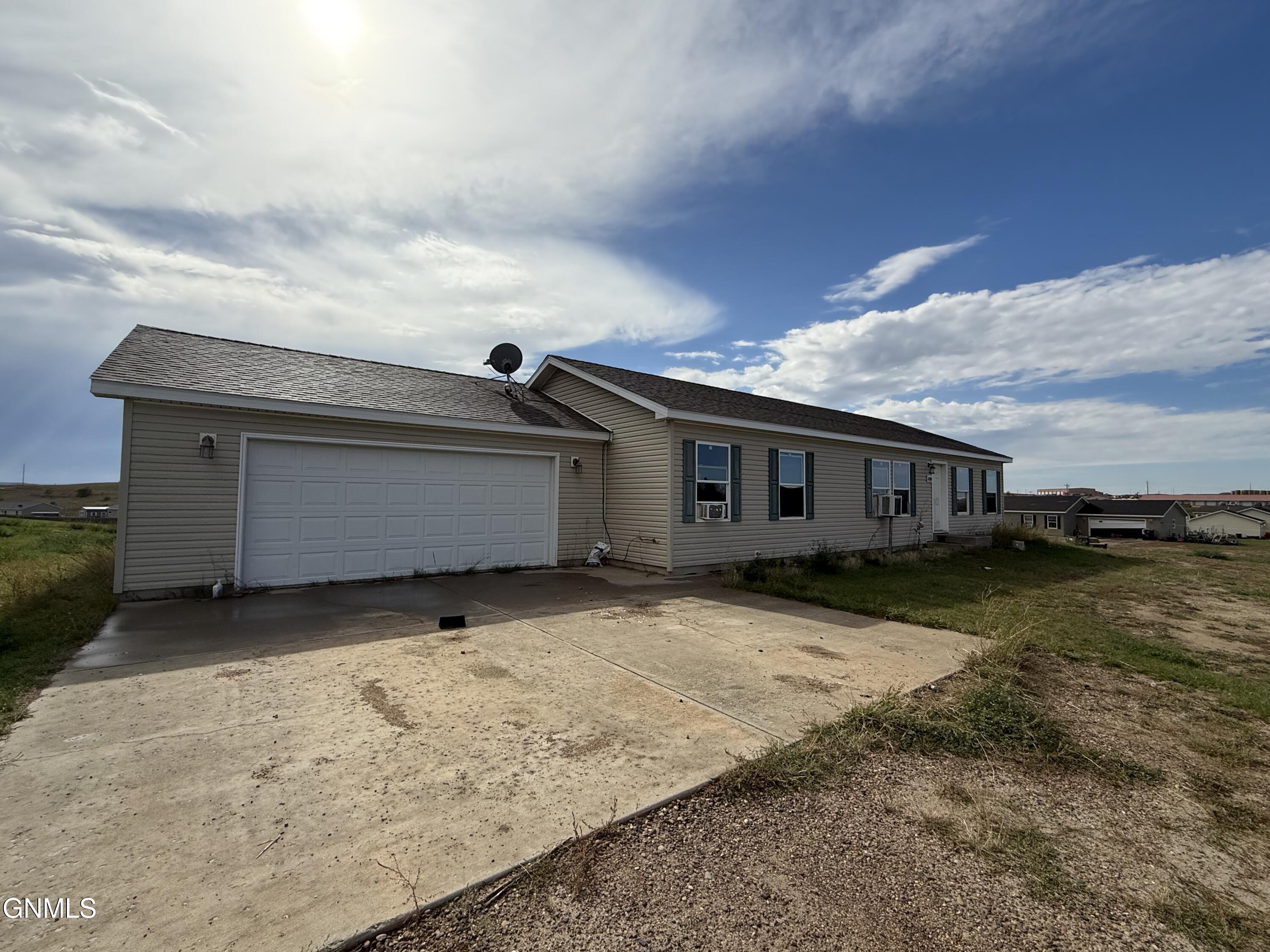 main property photo 0