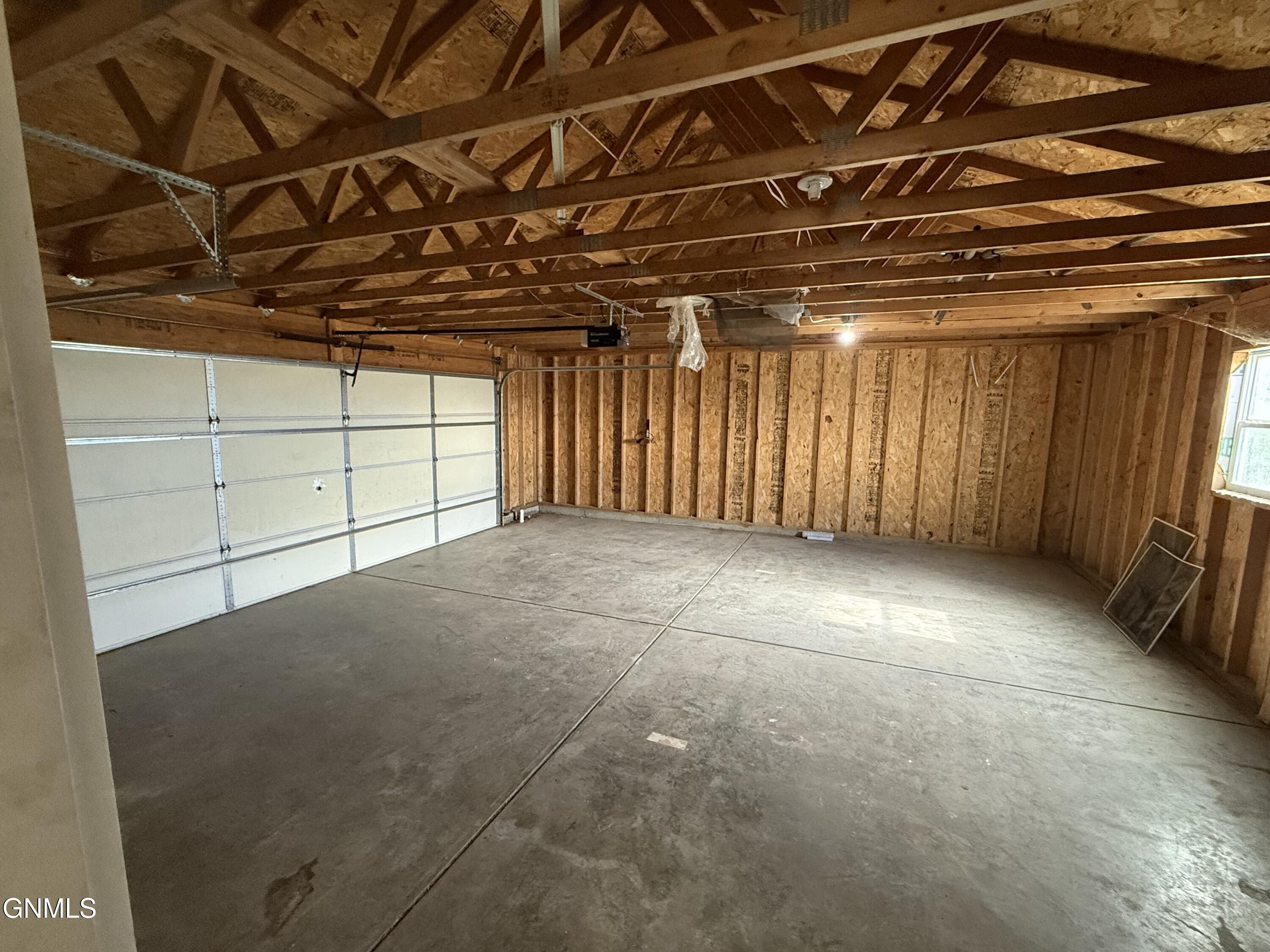 property viewer photo 10