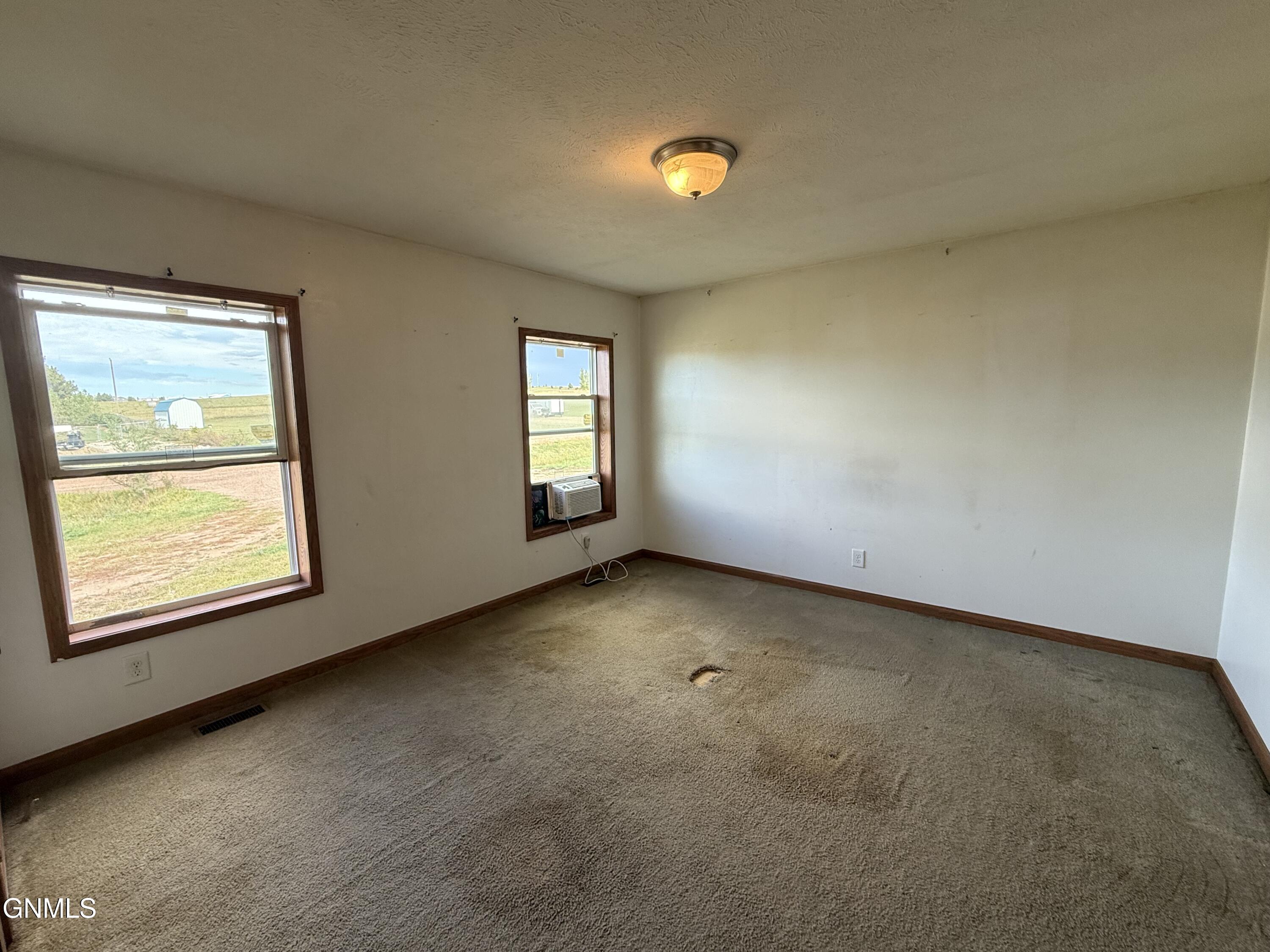 property viewer photo 3