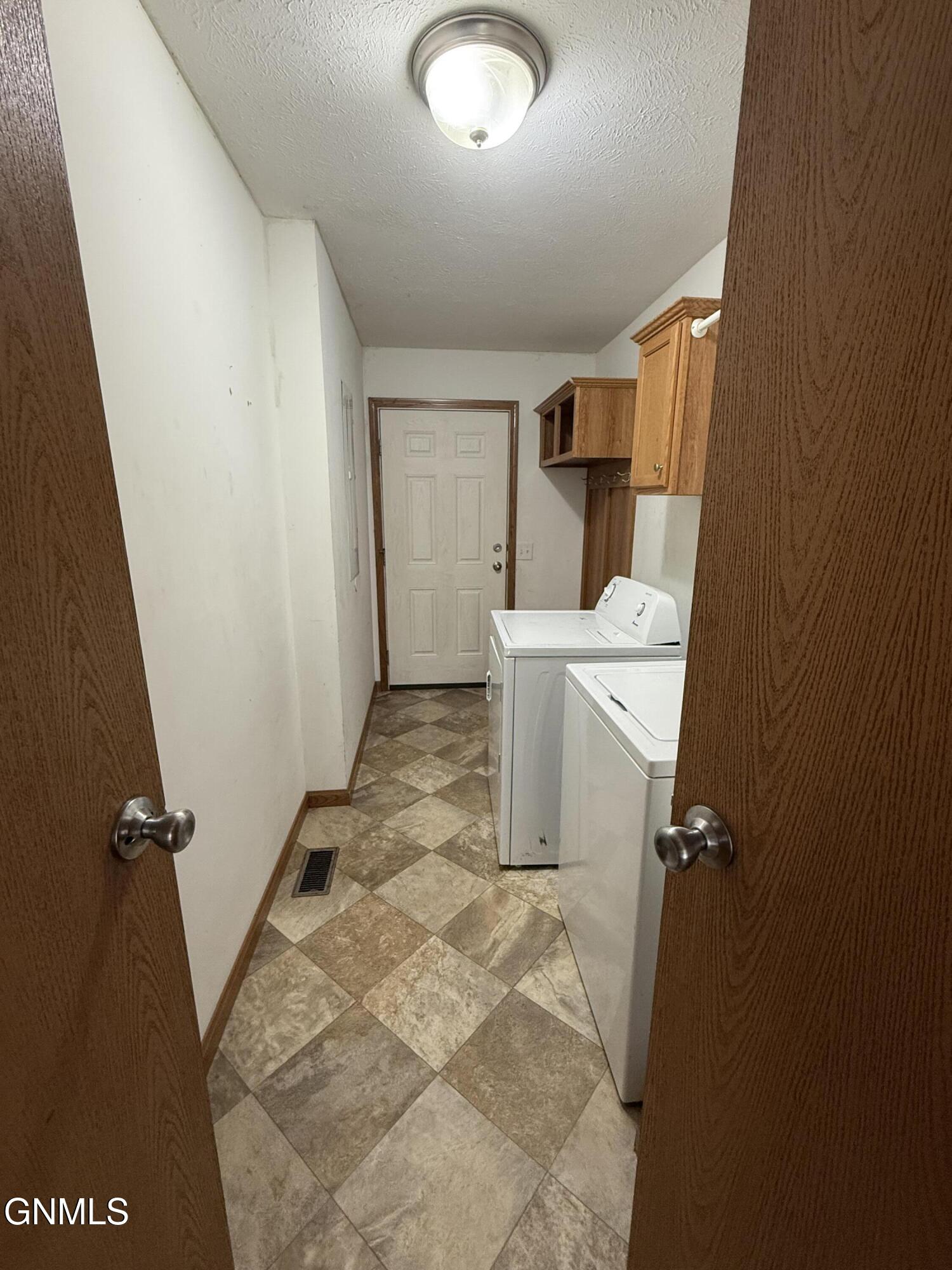 property viewer photo 8