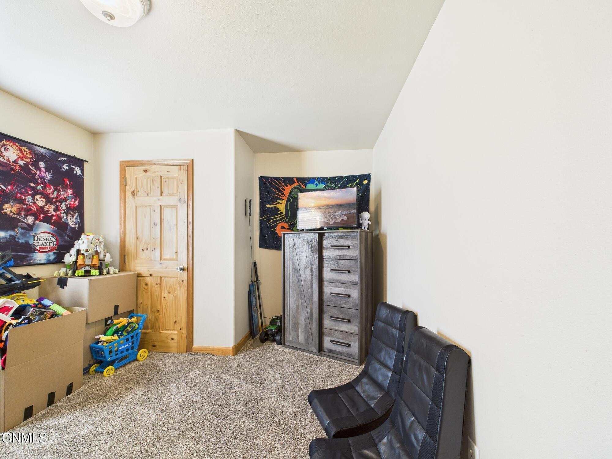 property viewer photo 19