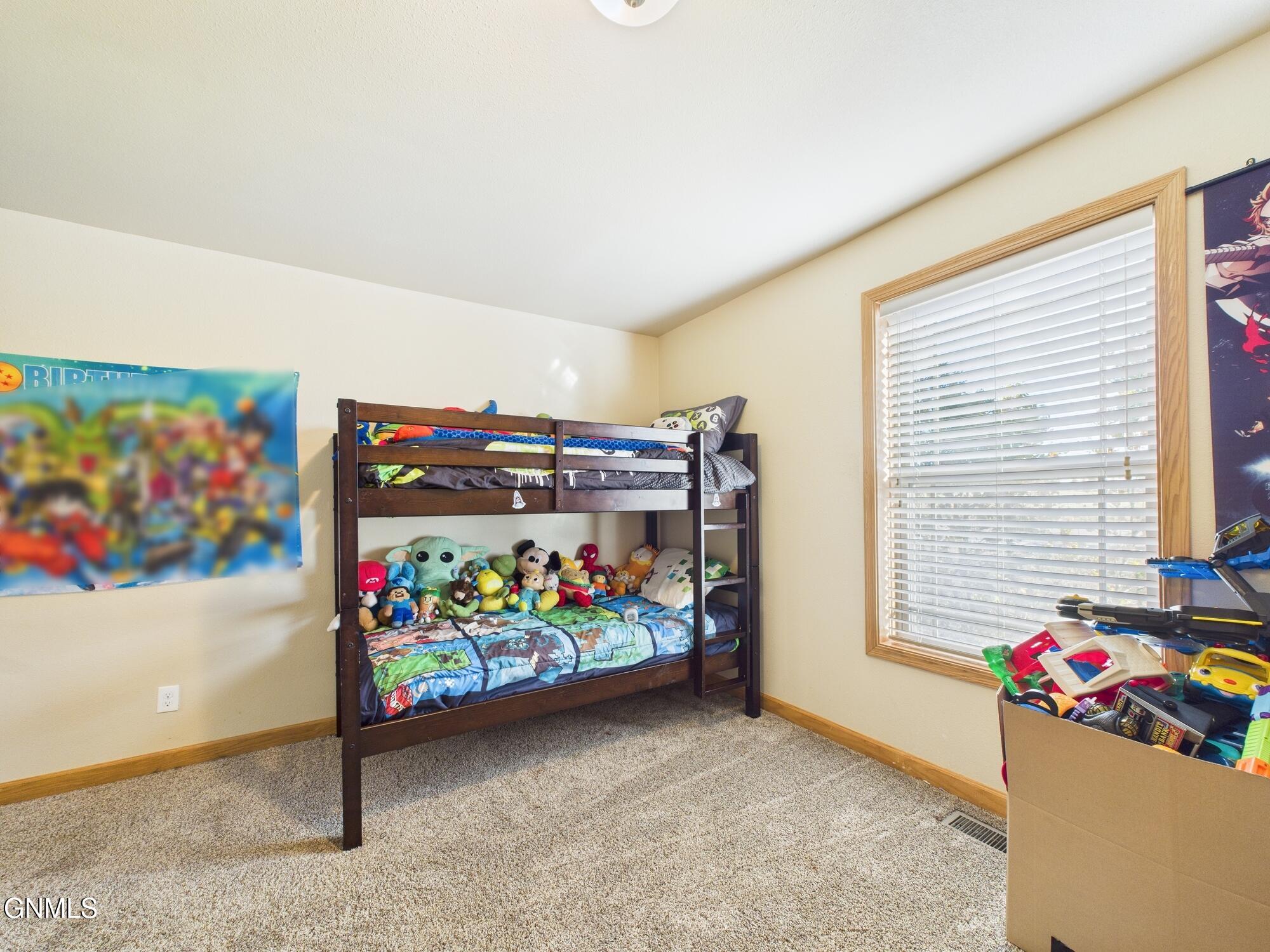 property viewer photo 20