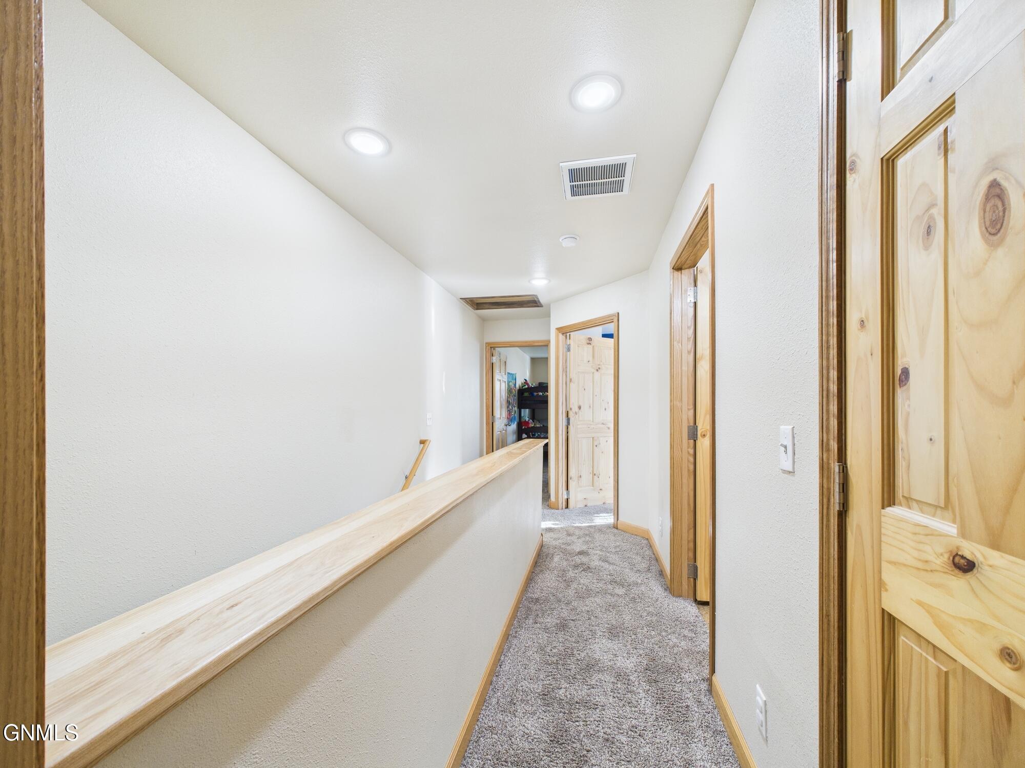 property viewer photo 25