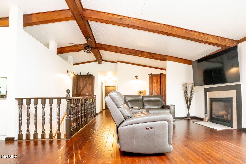 property viewer photo 14