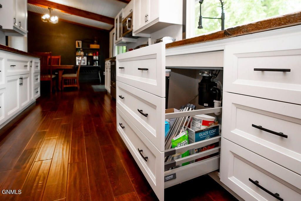 property viewer photo 20