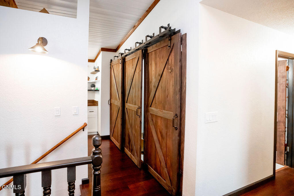 property viewer photo 25