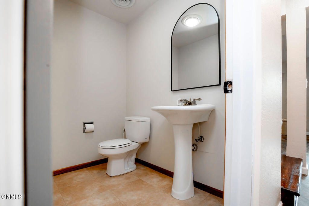 property viewer photo 45