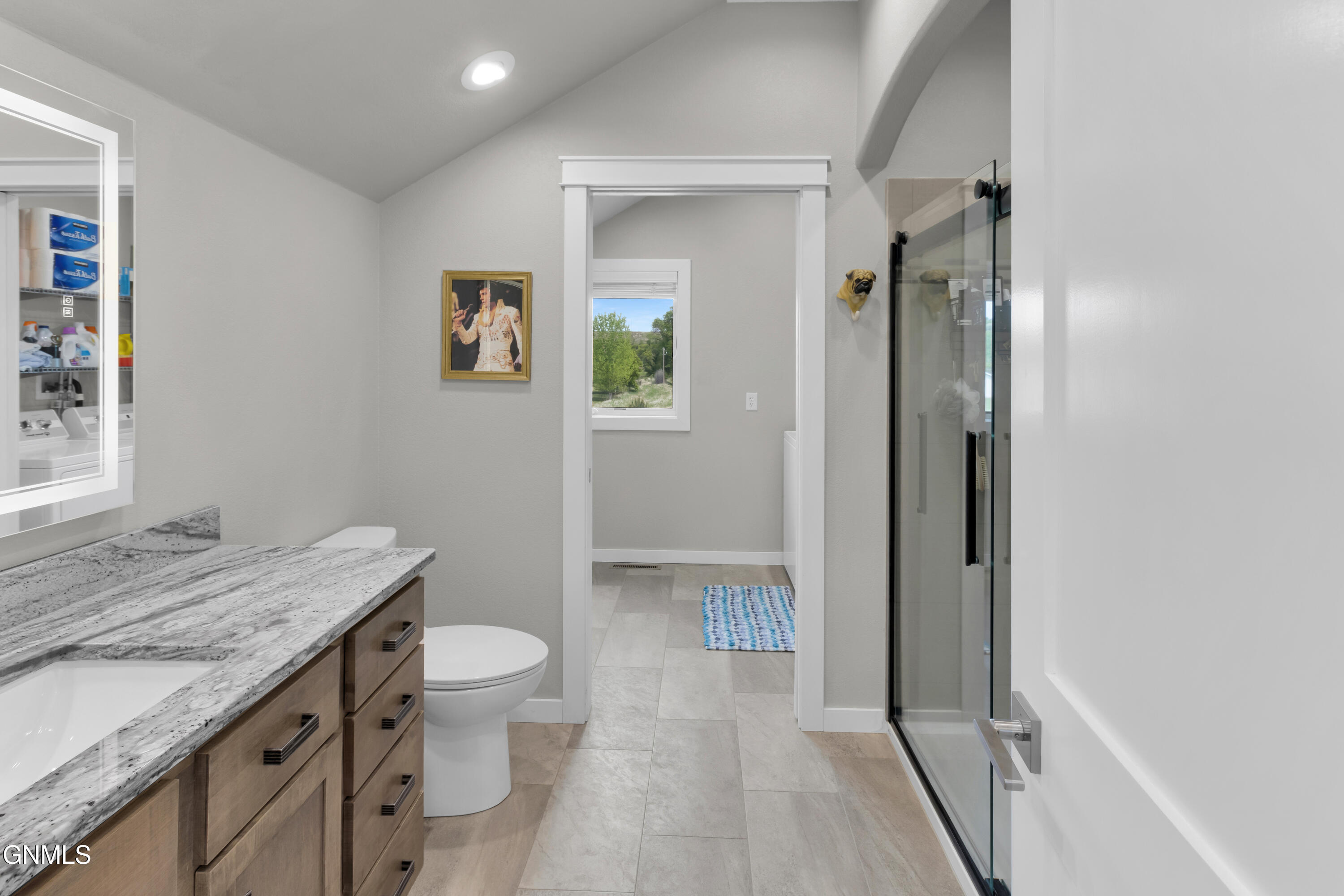 property viewer photo 39